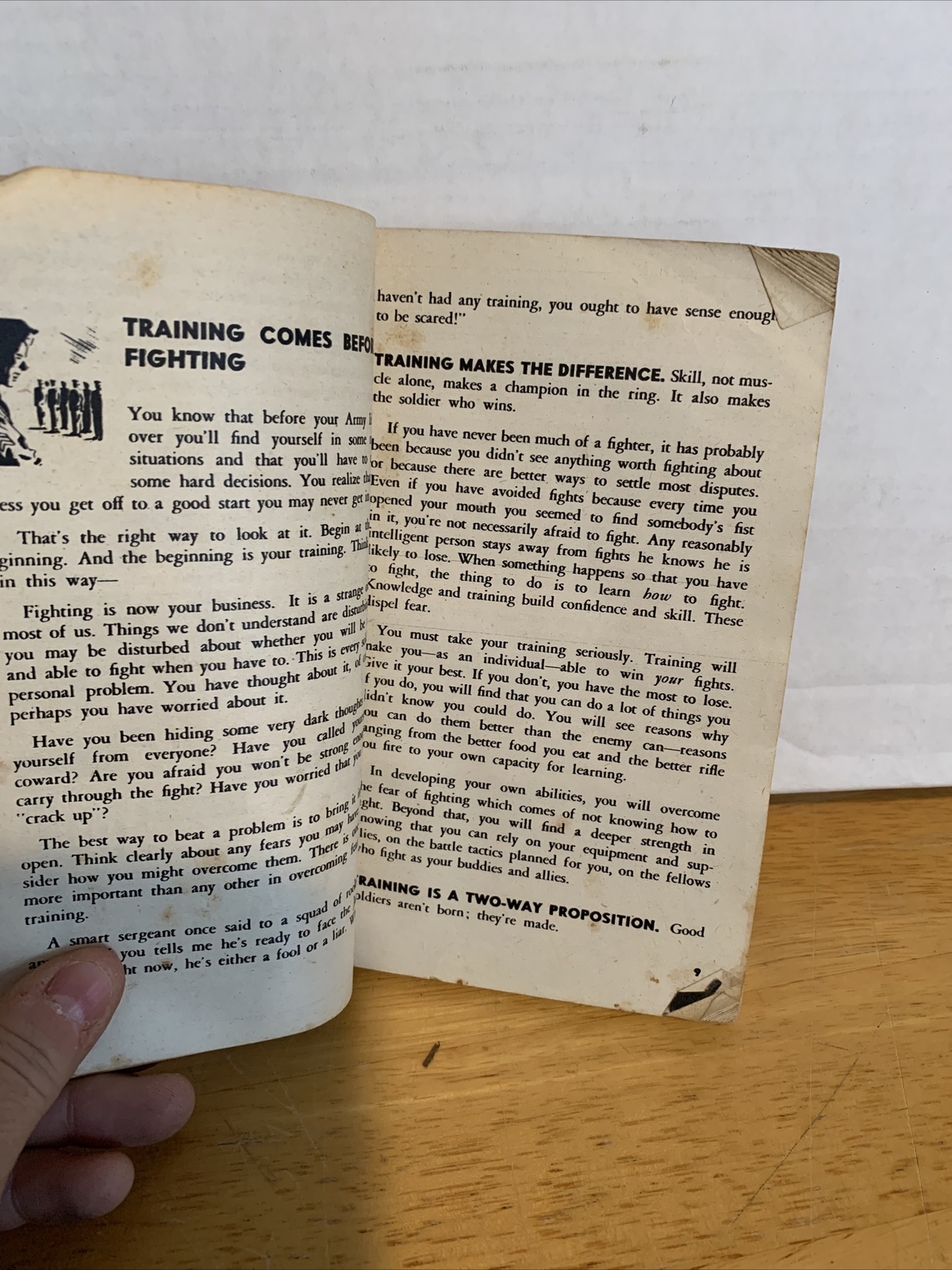 1944 ARMY LIFE War Department Pamphlet 21-13 illustrated 182 pages Free Shipping