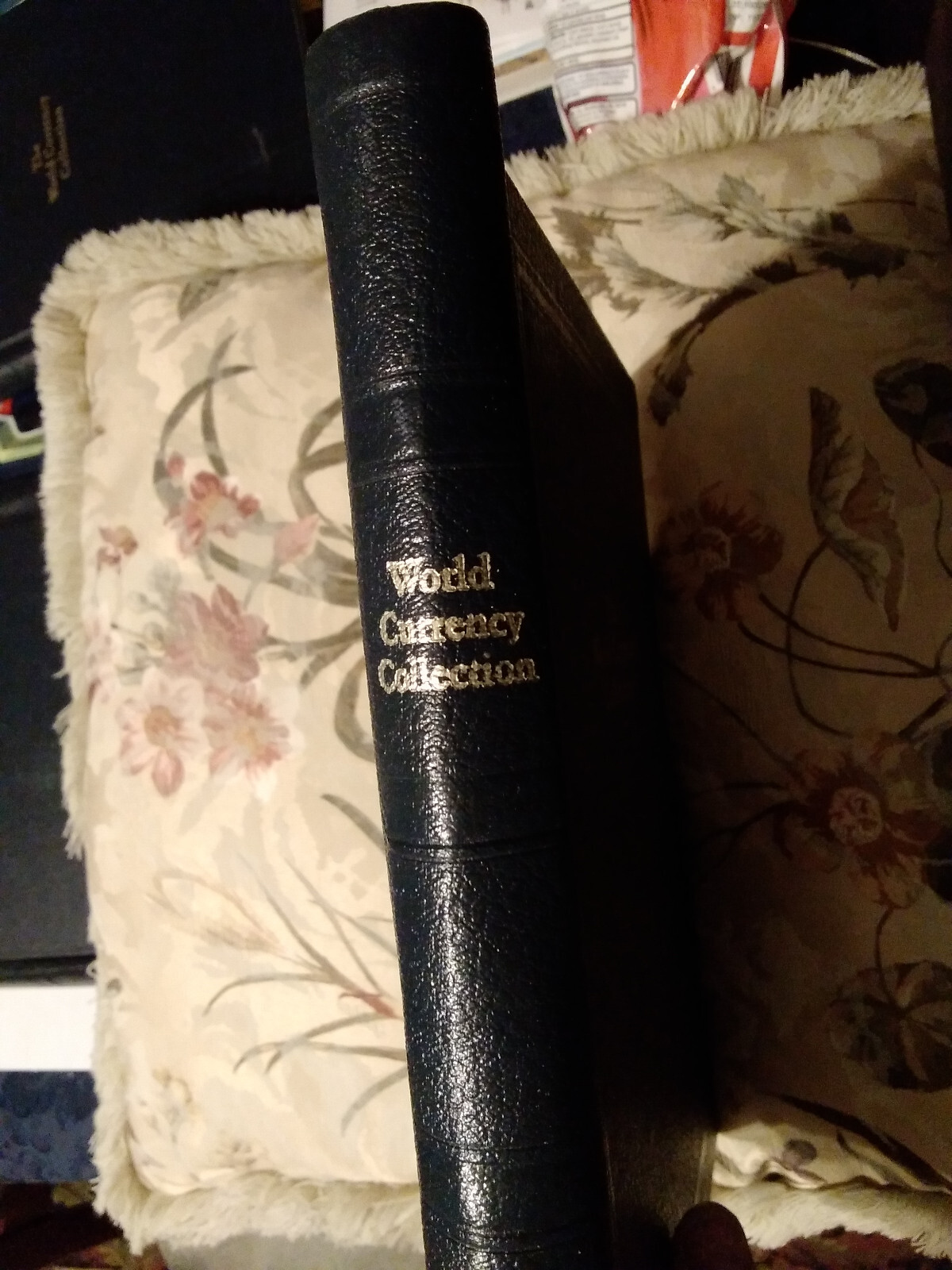 World Currency Collection Spring Form Binder Only 3/4″ – 1.5″ Binder 8.5 x 11.5
