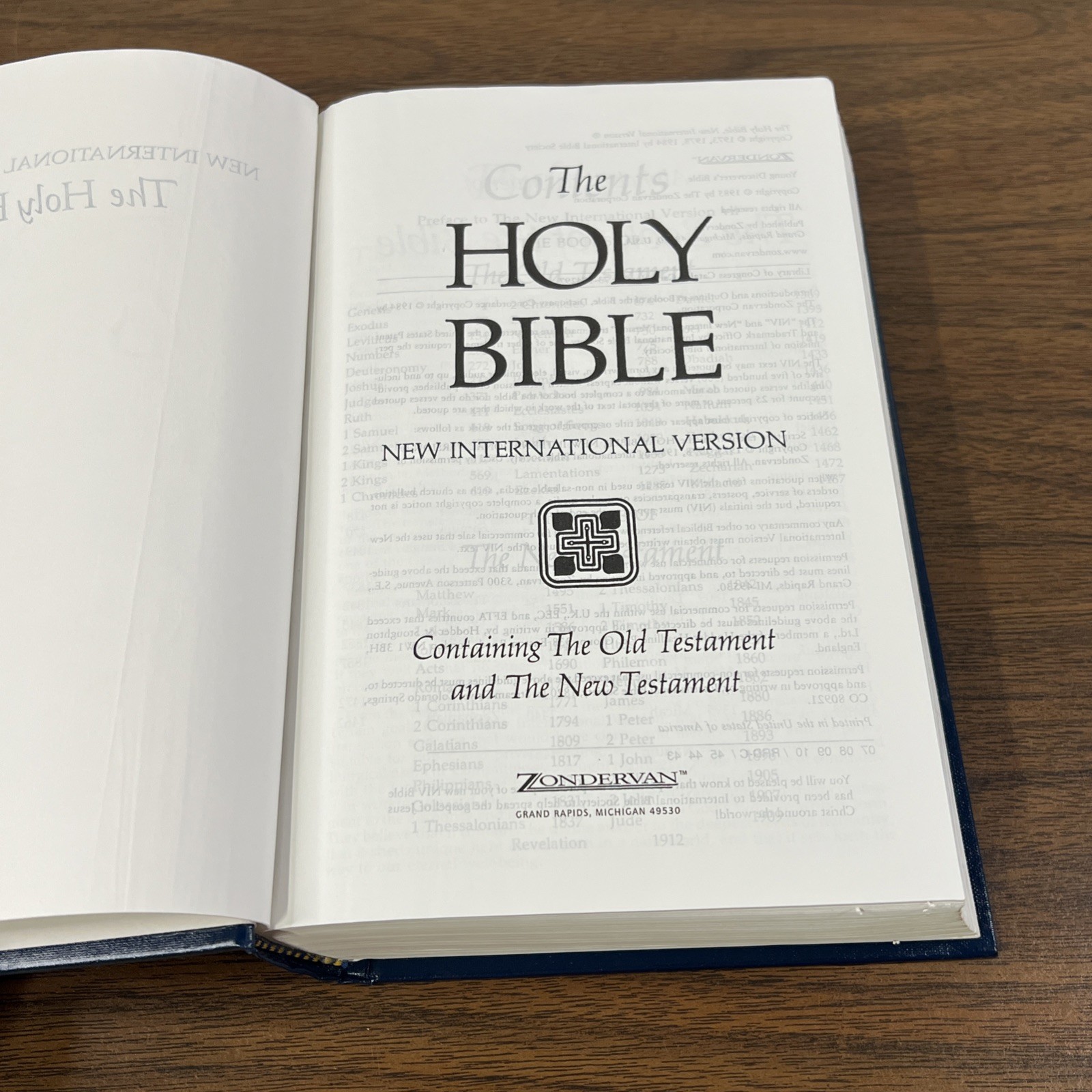 Holy Bible NIV Large Print Edition Zondervan 1985 HC New International Version