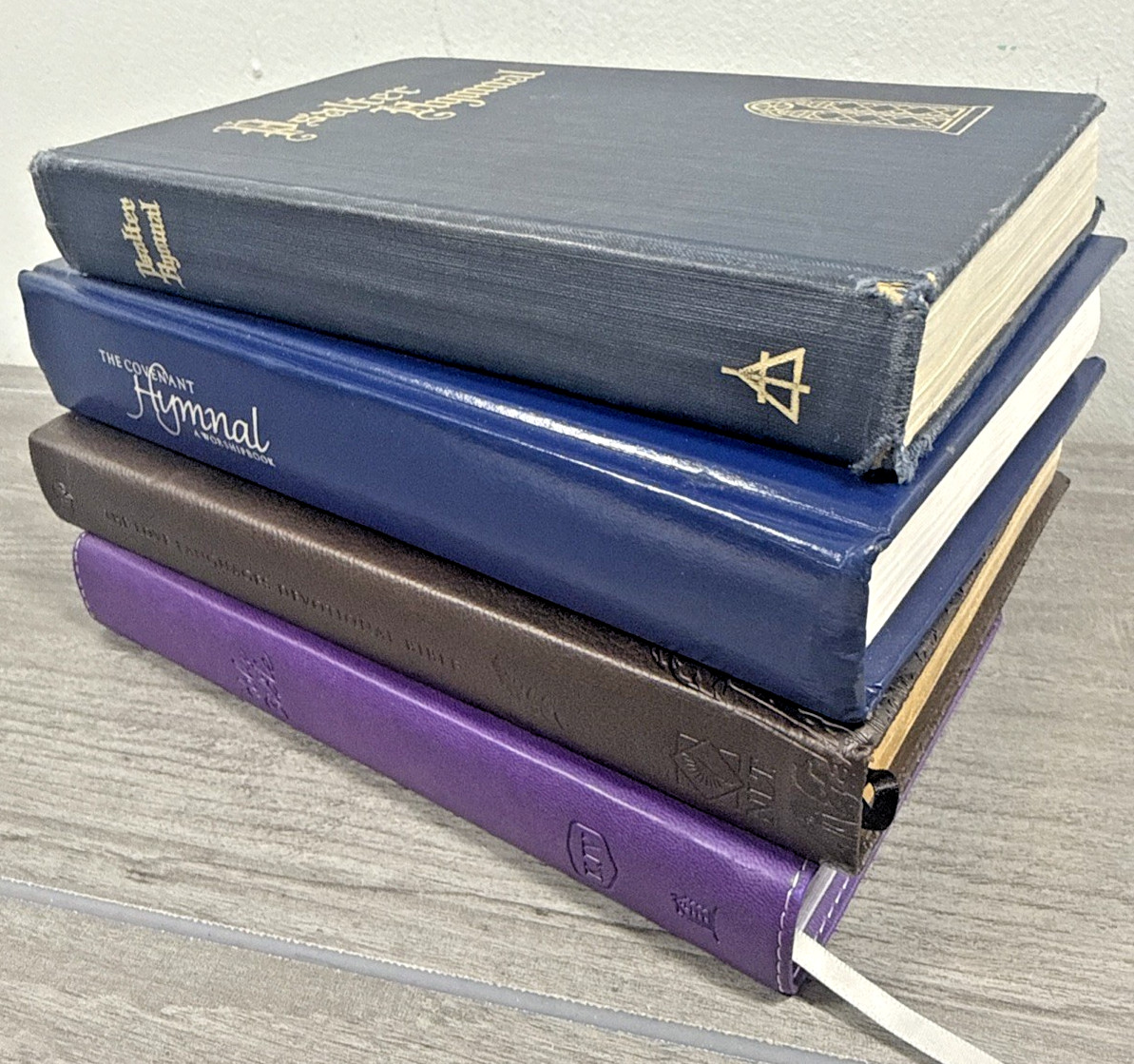 Church Hymnals & Bibles Mixed Lot Covenant Psalter Books NLT KJV