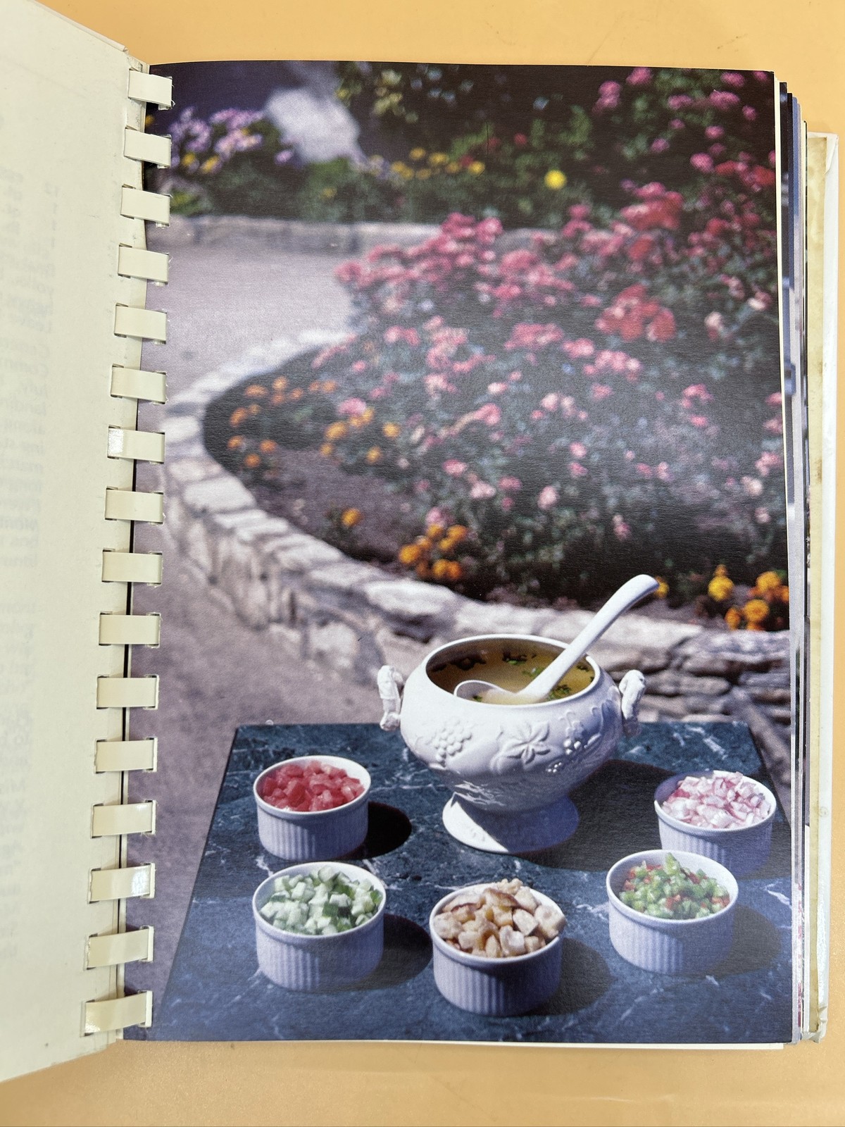 Old Capital COOKBOOK. Monterrey History & Art Association. CALIF 1989. Vintage.