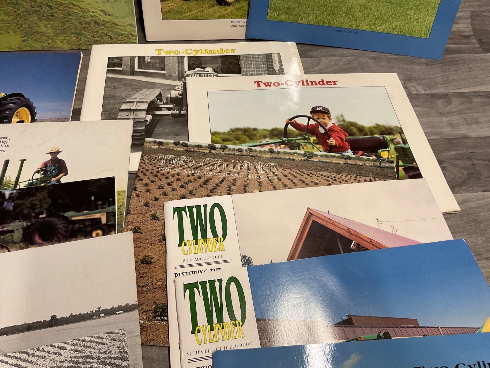 Two-Cylinder Magazine John Deere Tractor Multi Year Lot 25 Total Vintage