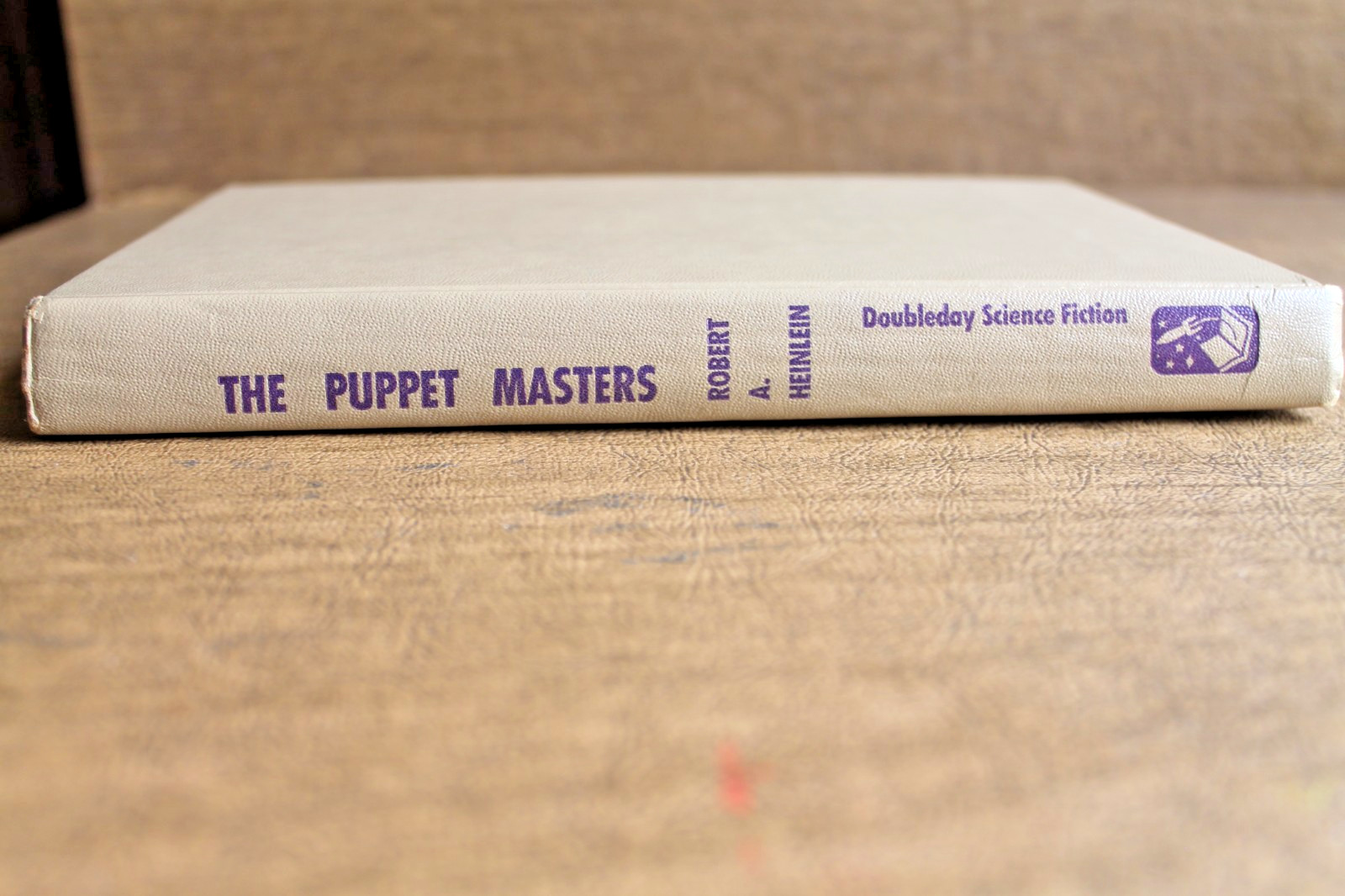ROBERT HEINLEIN – THE PUPPET MASTERS – DOUBLEDAY SCI FI – HARDCOVER -BCE- 1951
