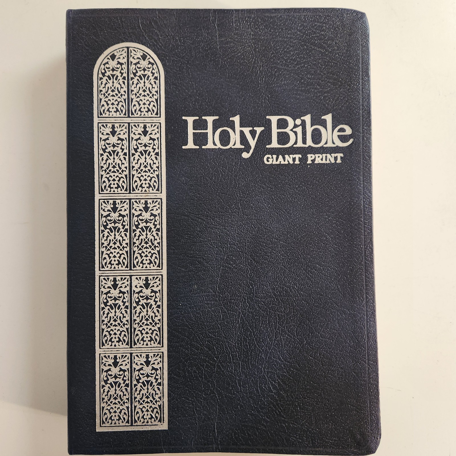 Holy Bible KJV Giant Print Red Letter Reference Concordance 1976 Regency