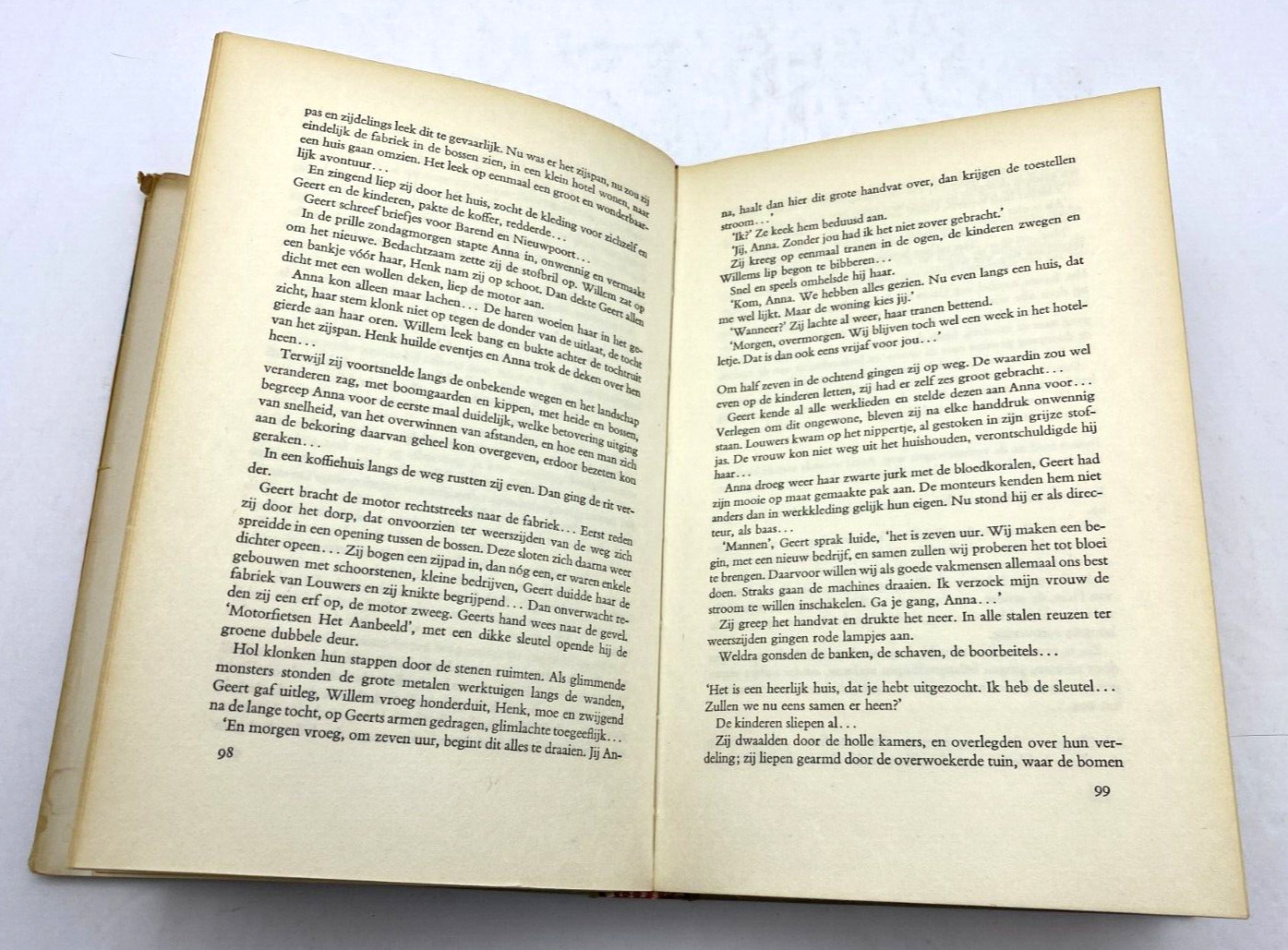 Hans Martin Het AANBEELD 1956 Hardcover Rare Dutch Book Vintage Collectible