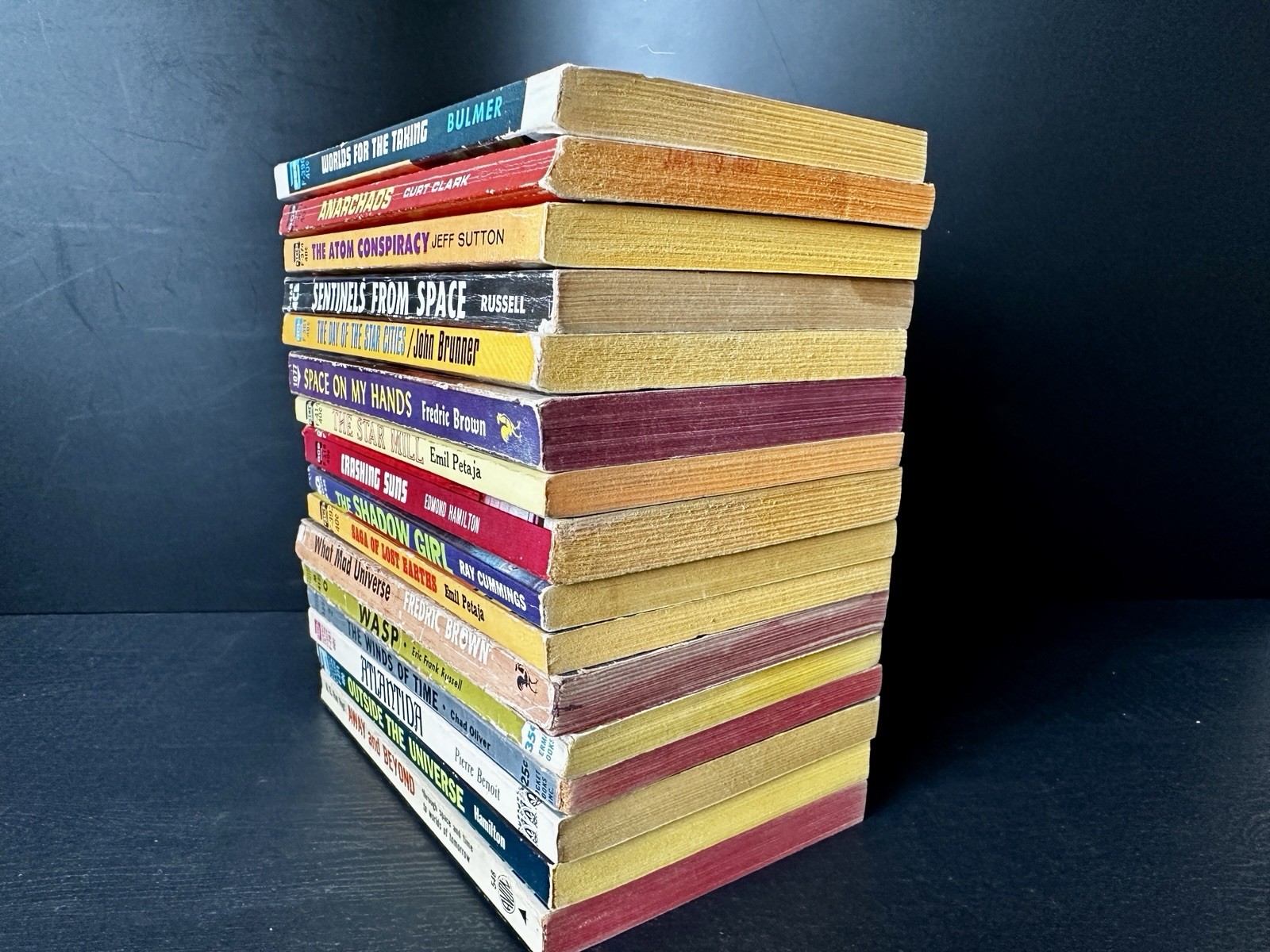 16 VINTAGE SCIENCE FICTION BOOKS, Van Vogt – Brunner – Oliver – Petaja & more