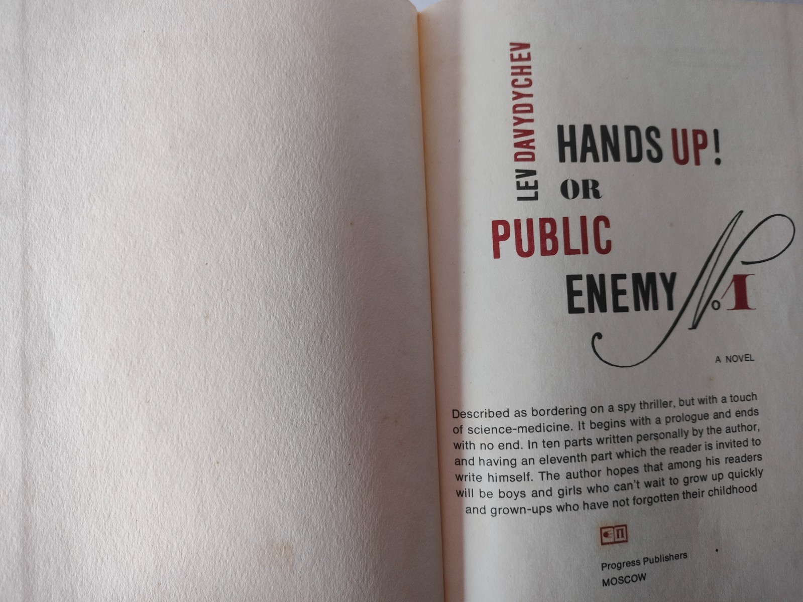 Hands up! or Public Enemy by Lev Davydychev Progress Publishers Moscow 1980