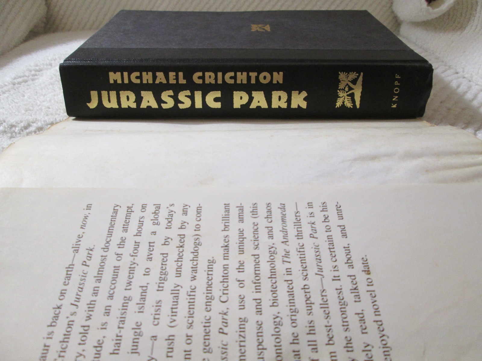 Michael Crichton JURASSIC PARK HC/DJ/BCE Book Club Edition Hardcover 1990