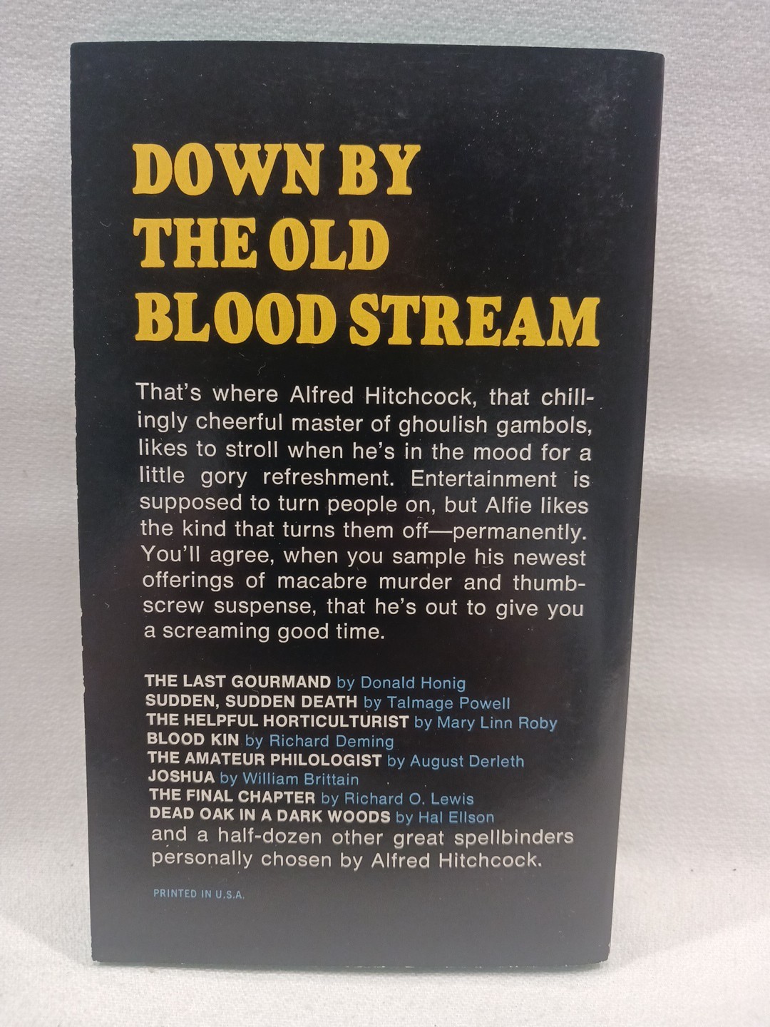 Alfred Hitchcock Book Lot Vintage Horror Paperbacks UNREAD LIKE-NEW CONDITION