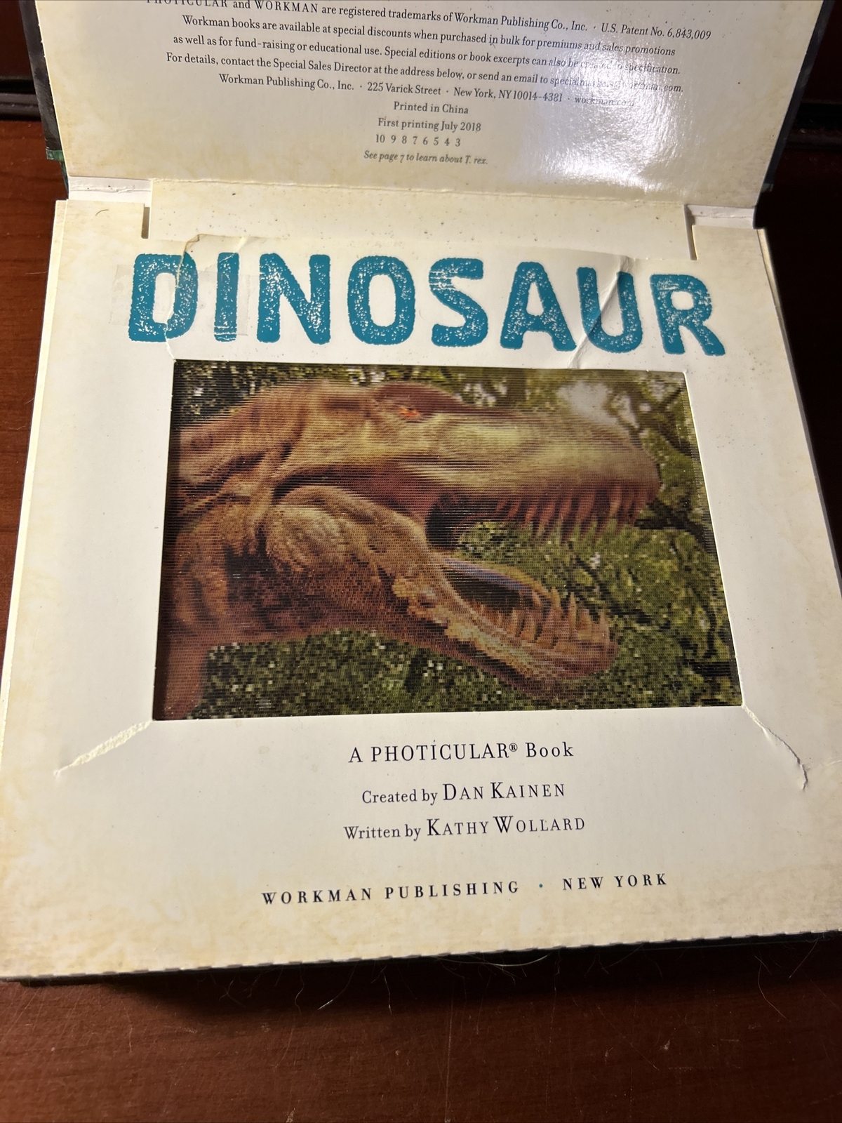 Photicular Ser.: Dinosaur : A Photicular Book by Kathy Wollard and Dan Kainen…