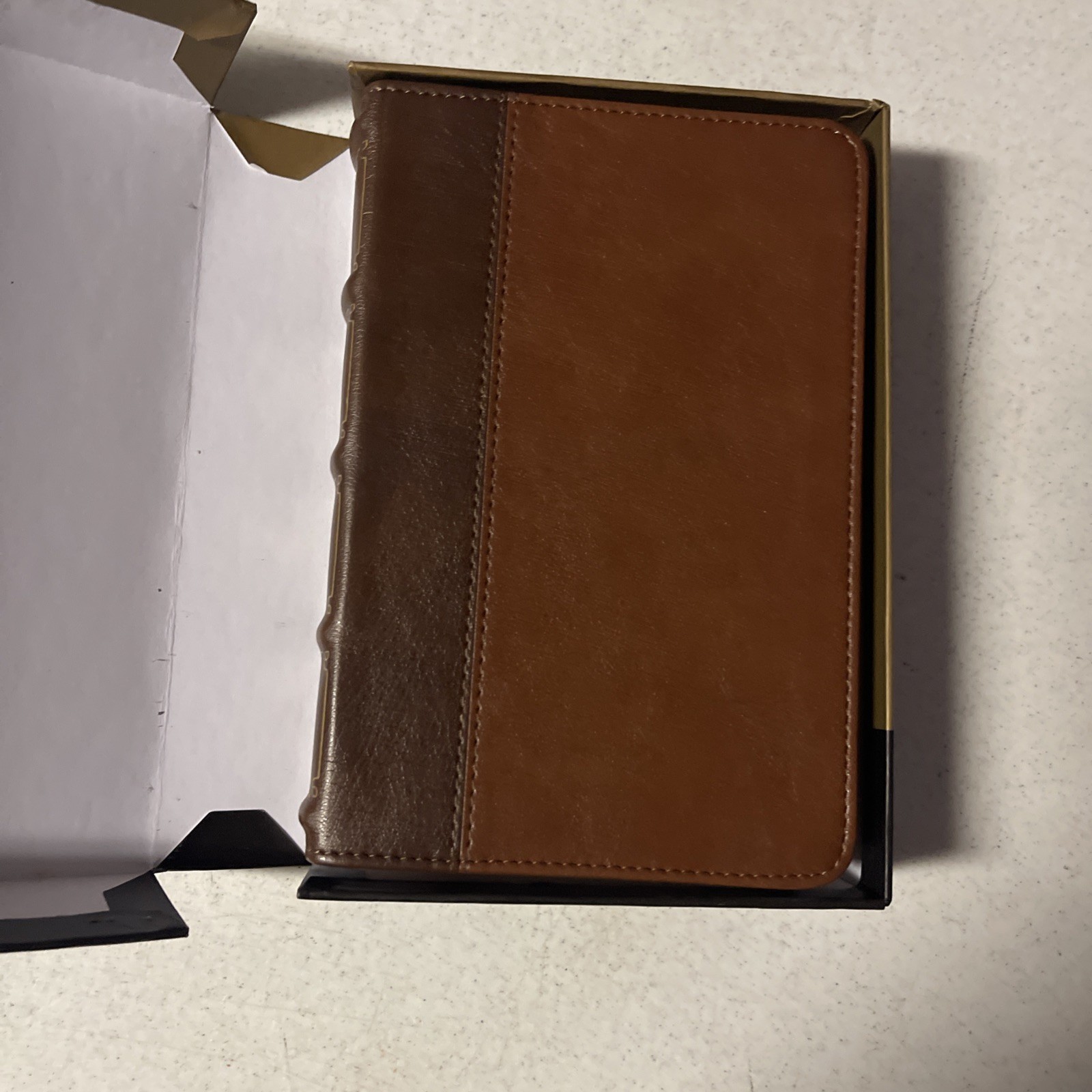 KJV Holy Bible : Compact, Brown Leathersoft, Comfort Print: Maclaren Series