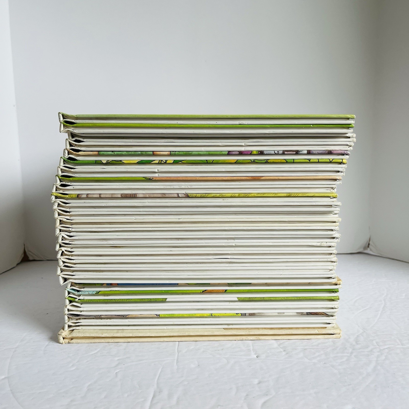 Lot of 27 Magic Castle Readers Moncure Child’s World Children Near Complete Set