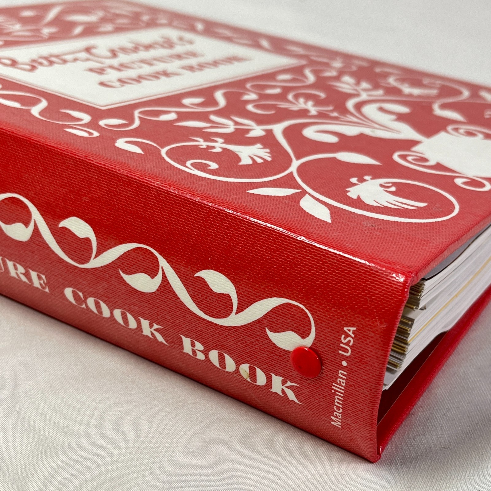 BETTY CROCKER’S Picture Cook Book 1998 Facsimile Ring Binder Cookbook HC Retro