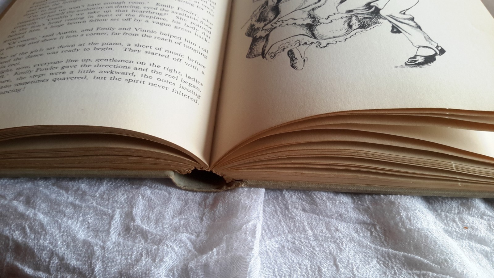 ” MISS EMILY ” WRITTEN BY JEAN GOULD 1946 BOSTON HOUGHTON MIFFIN COMPANY BOOK