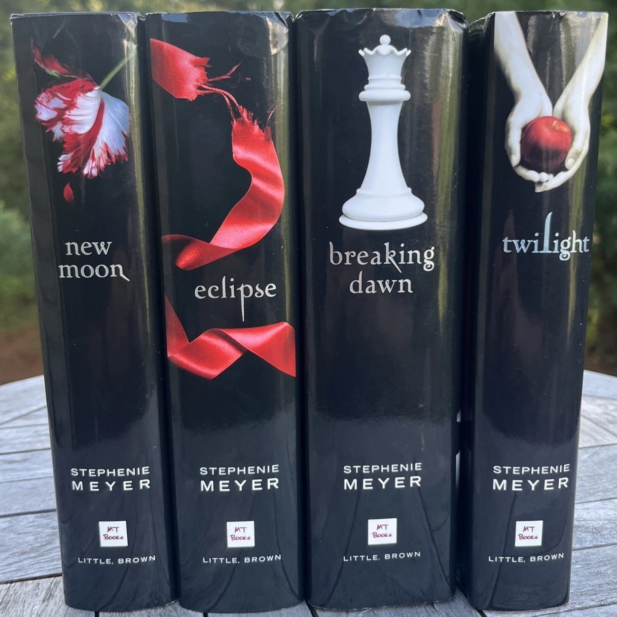 The Twilight Saga Complete 4-Book Box Set by Stephenie Meyer – MT Books Edition