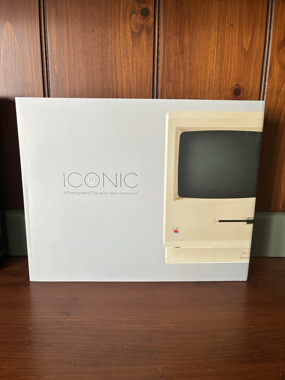 Iconic: A Photographic Tribute to Apple Innovation Jonathan Zufi HC W/ Slipcase