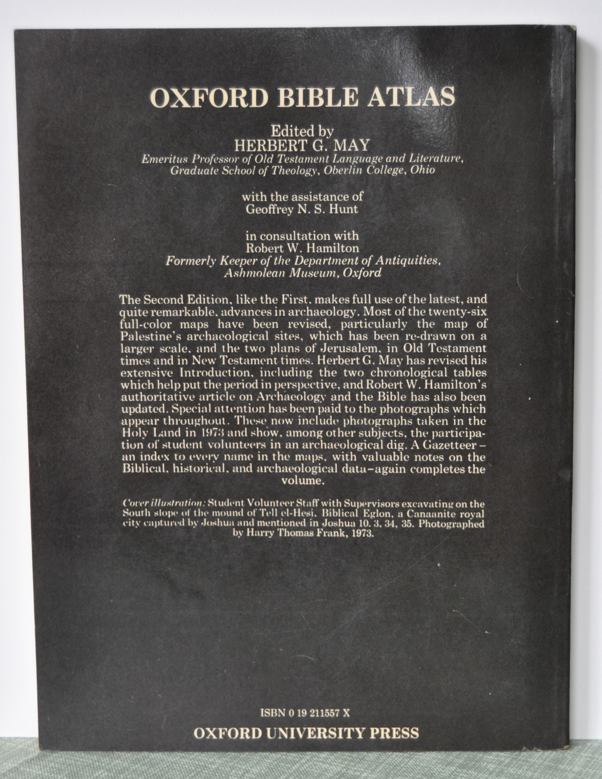 Oxford Bible Atlas by Herbert G. May, editor. Paperback, 10 x 7.5 in.–very good
