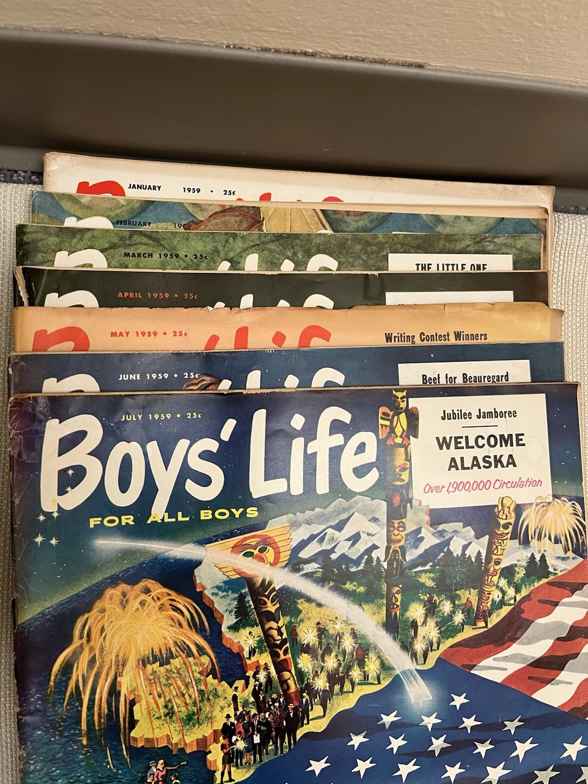 Vintage Lot of 1958- 1959 Boys Life Magazines Lot of 17