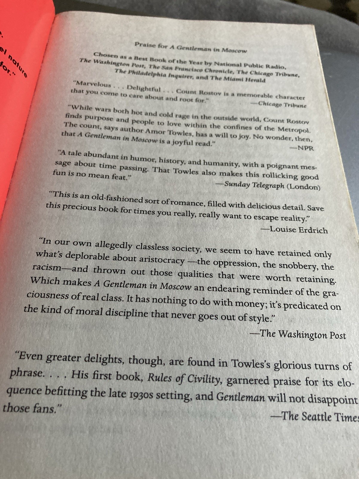 Gentleman in Moscow : A Novel by Amor Towles (2019, Trade Paperback)-Very Good