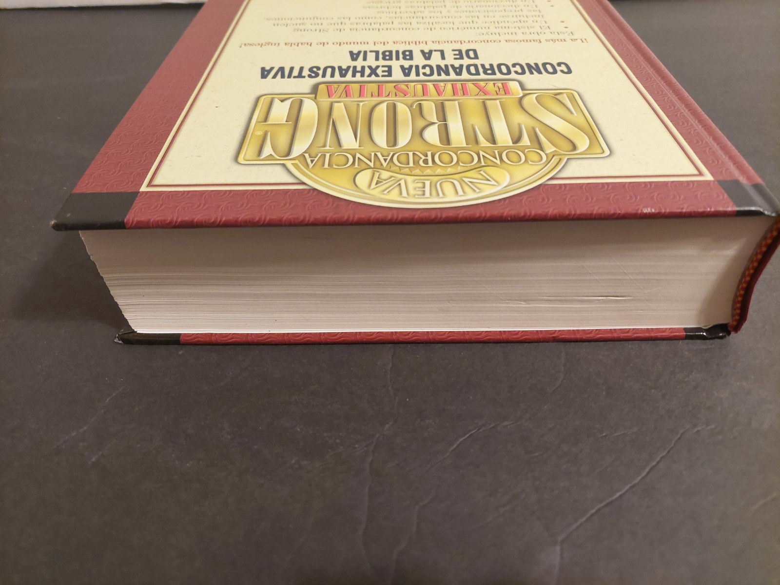 Nueva Concordancia Strong Exhaustiva de la Biblia by James Strong (2002,…