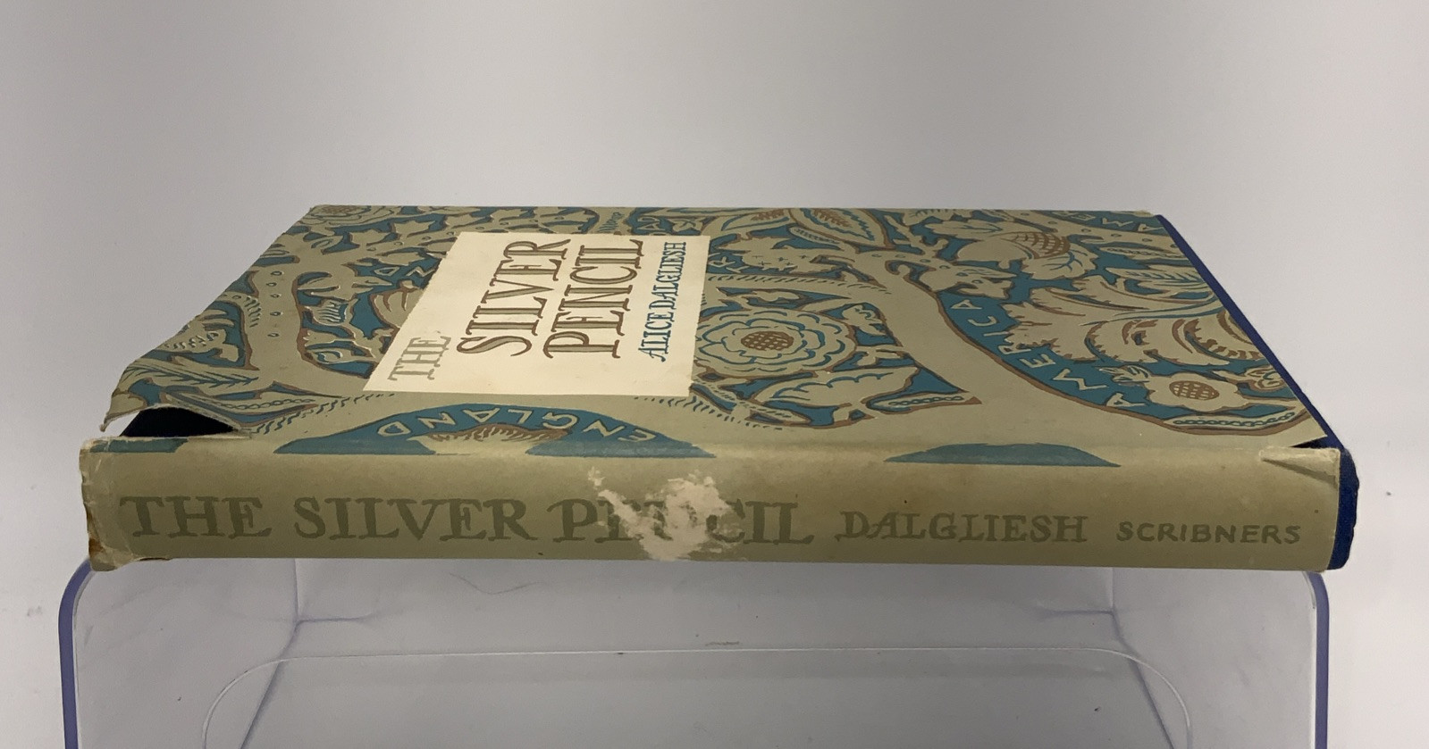 Alice Dalgliesh – The Silver Pencil 1st Edition 1944 HCDJ