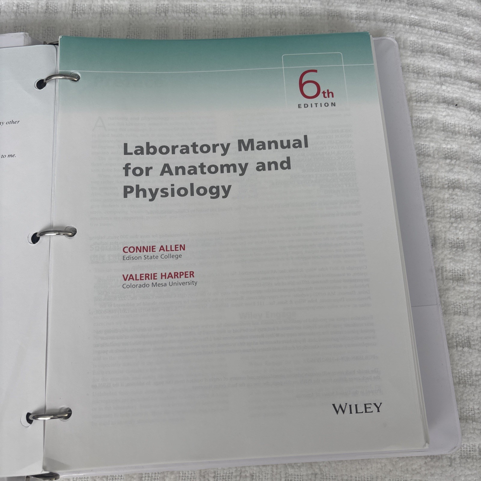 Laboratory Manual for Anatomy and Physiology, 6e Loose-Leaf Print Co – VERY GOOD