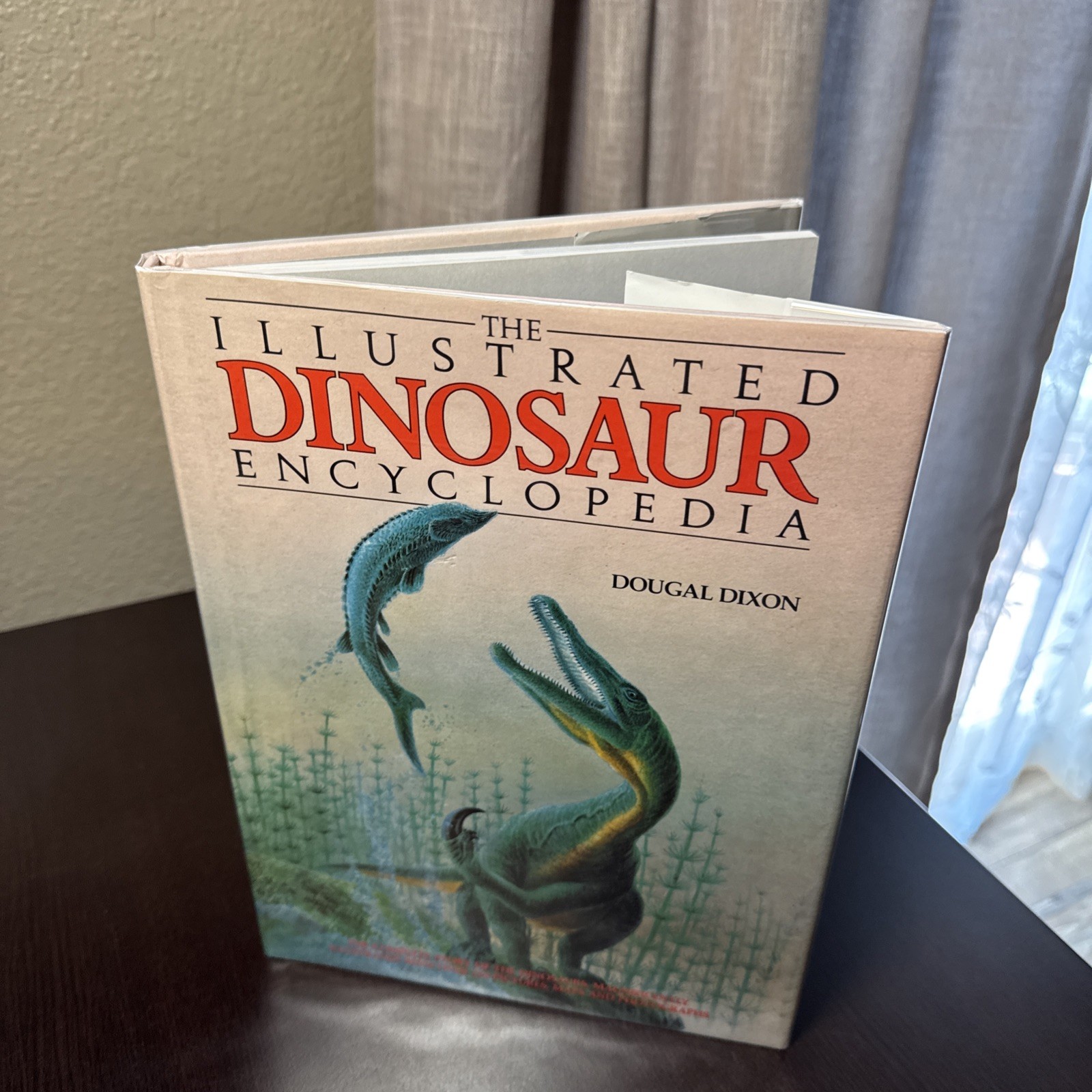 Illustrated Dinosaur Encyclopedia by Dougal Dixon (1988, Hardcover)