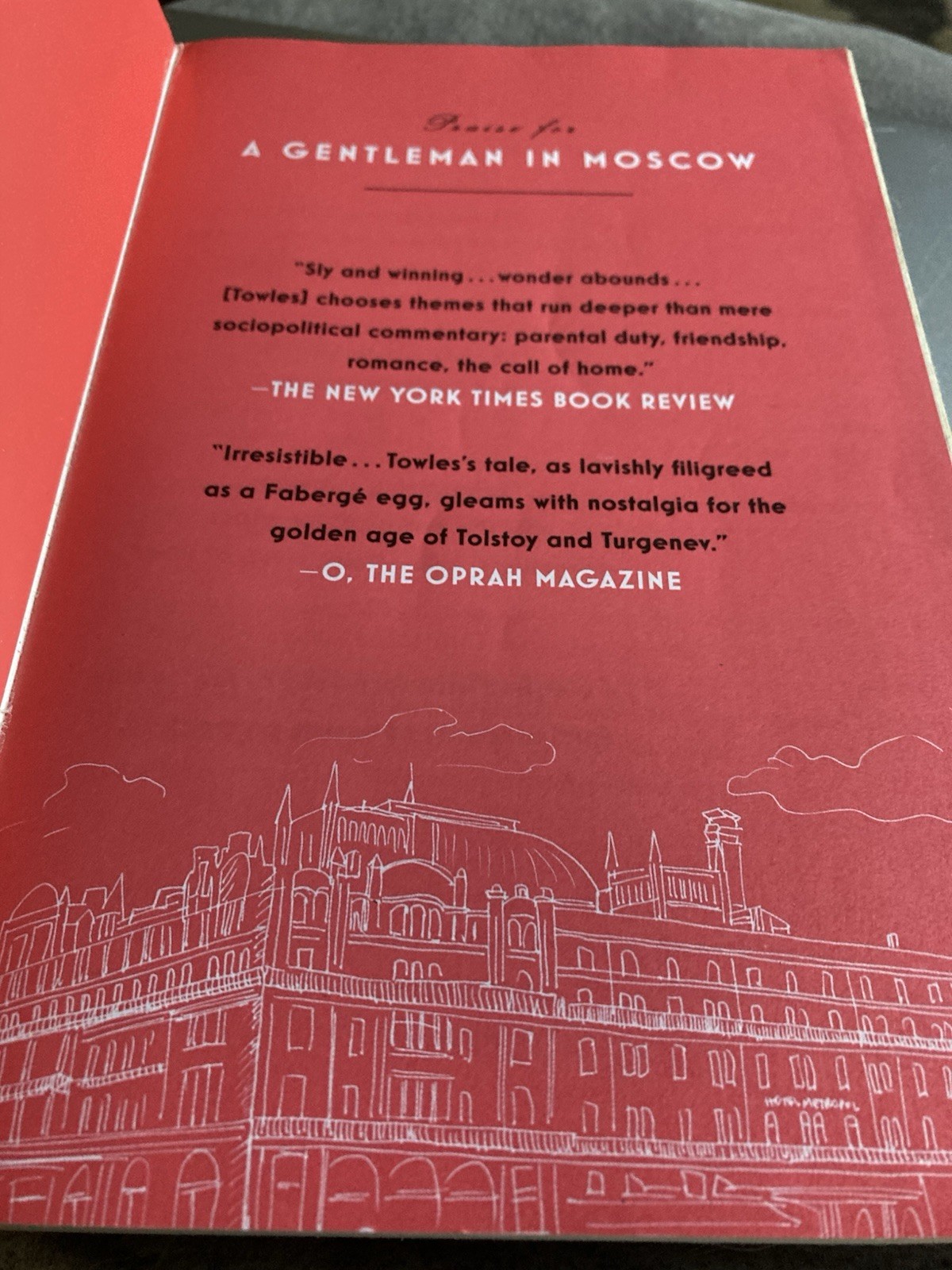 Gentleman in Moscow : A Novel by Amor Towles (2019, Trade Paperback)-Very Good