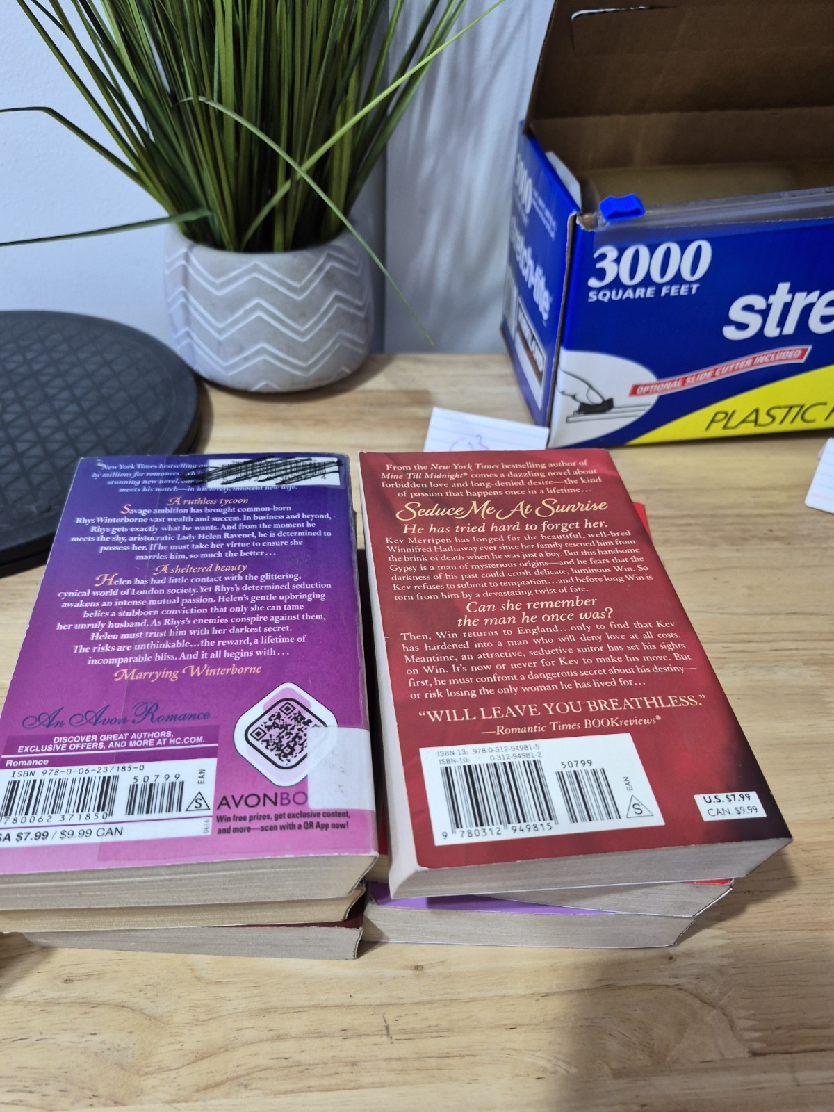 Lot of 10 Lisa Kleypas Paperback Books TITLES SEEN
