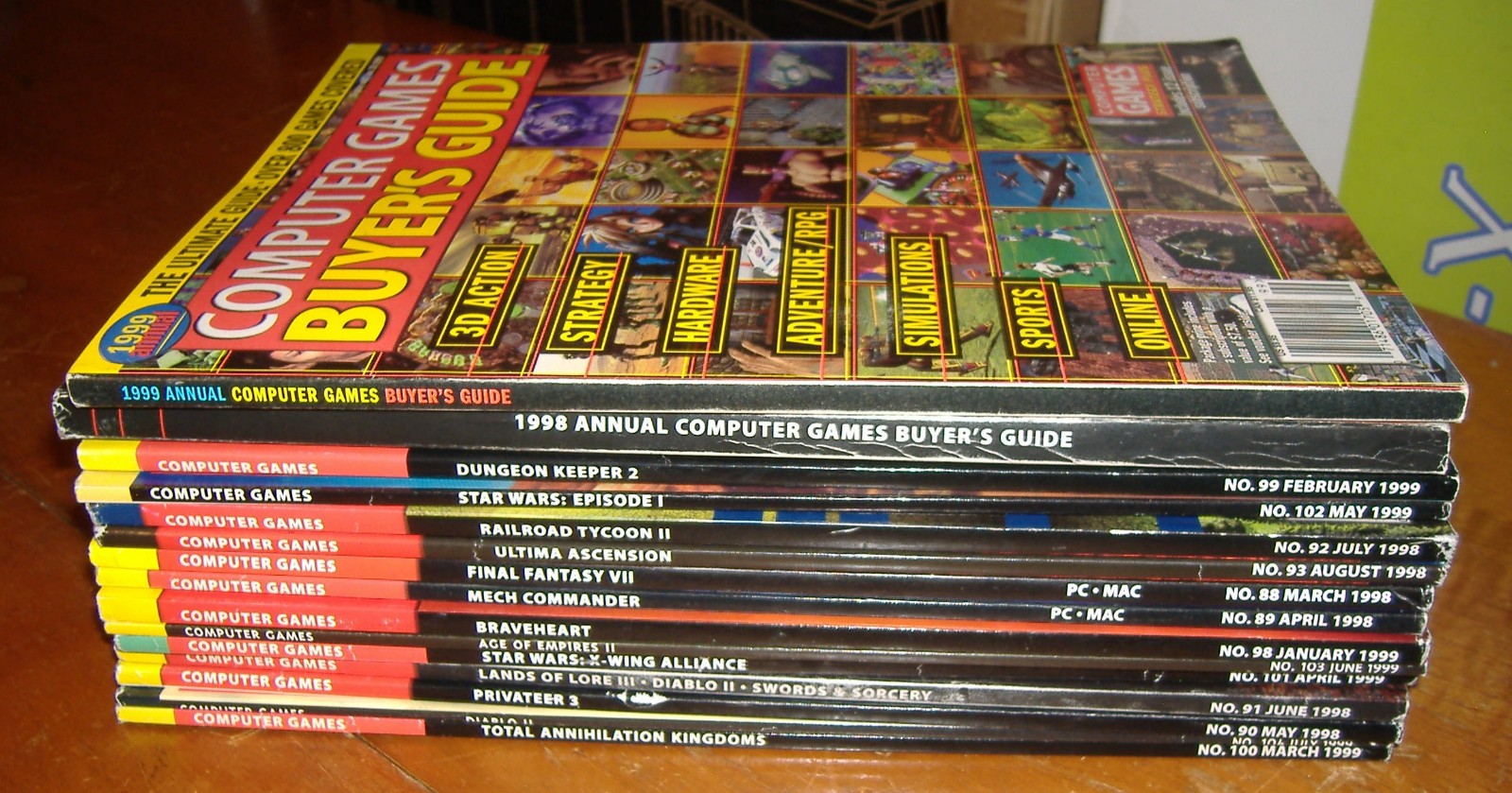 LOT OF 15 PC COMPUTER GAMES STRATEGY PLUS MAGAZINES VINTAGE BUYERS GUIDES NO CDS