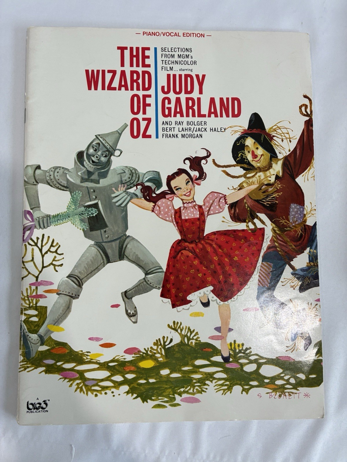 Set of 4 Songbooks Classic Musicals Anything Goes Wizard Oz Hairspray Les Mis