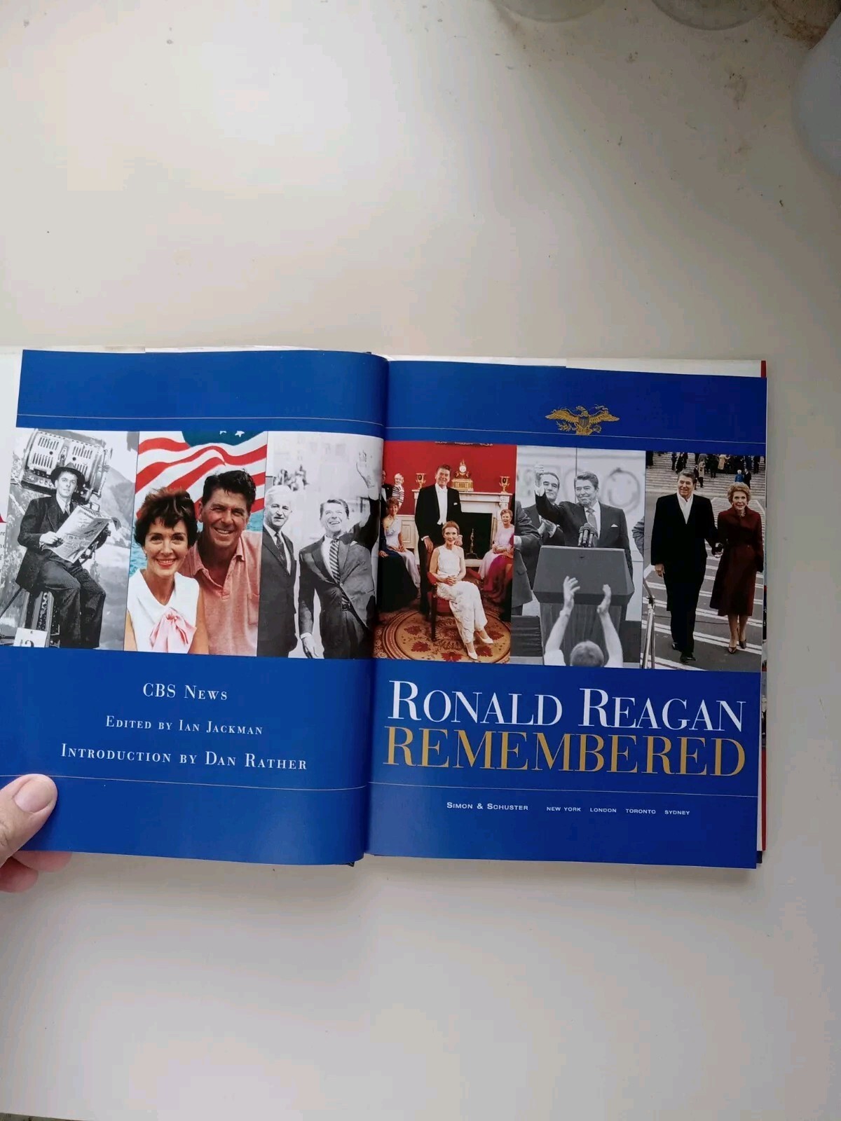 Ronald Reagan Remembered by CBS News Staff (2004, Hardcover / Dvd)