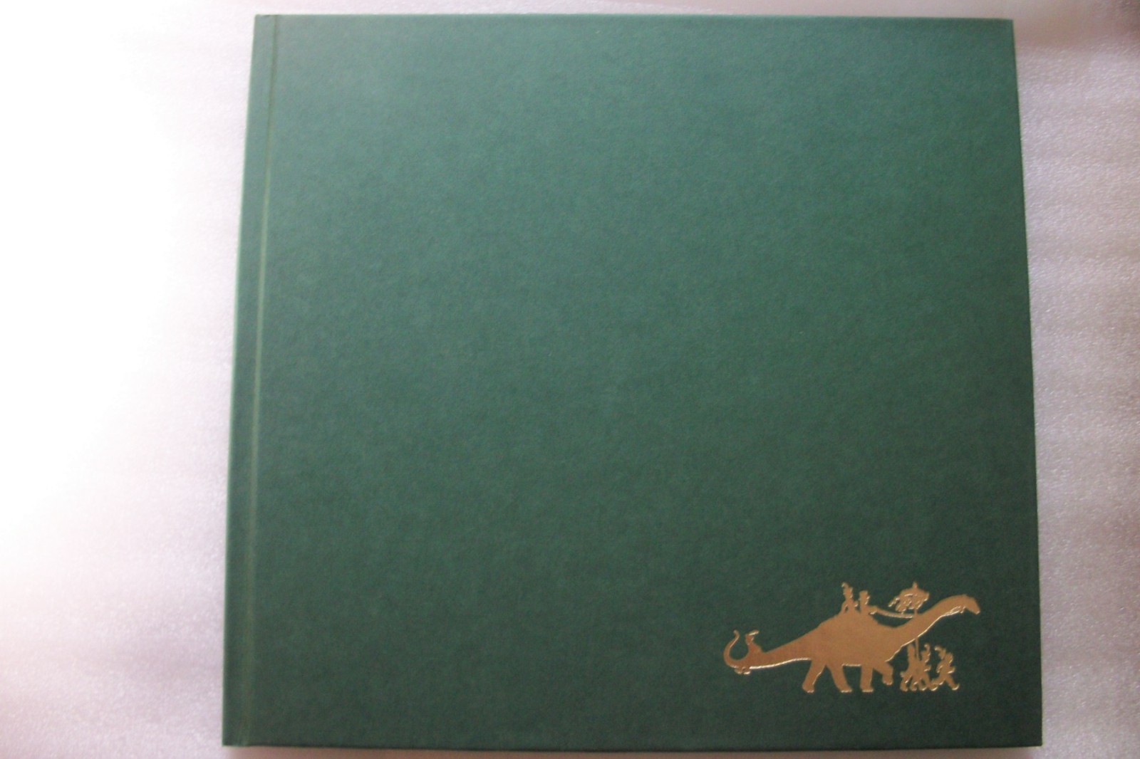 Dinotopia – A Land Apart from Time by James Gurney – Harper Collins – Hardcover