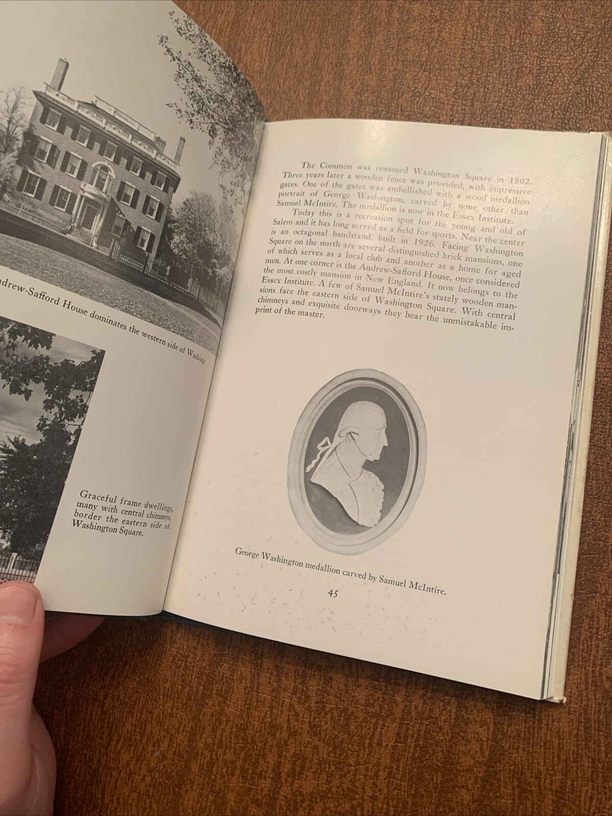 Stroll Through Historic Salem by Samuel Chamberlain (1969, Hardcover)