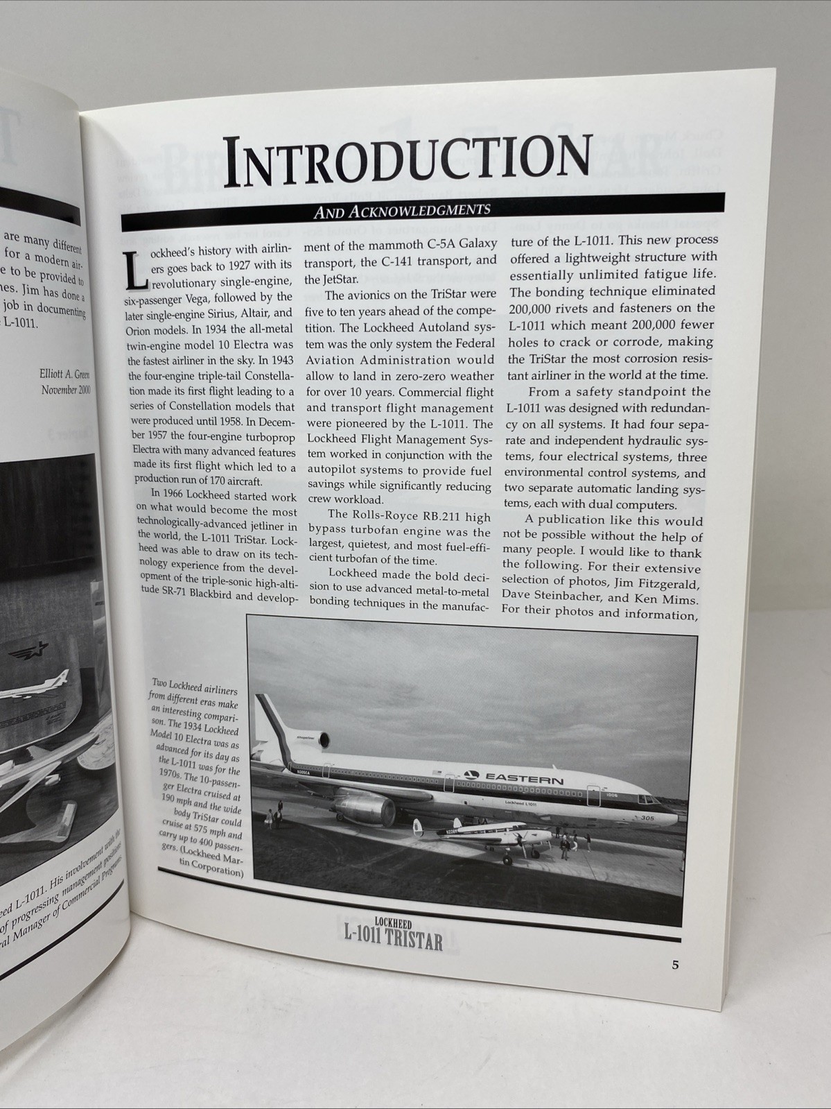 Lockheed L-1011 Tristar by Jim Upton (2001, Trade Paperback)