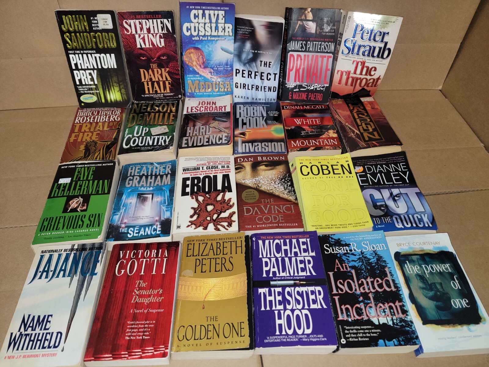 Lot of 100 Mystery Thriller Suspense Fiction Paperback Books RANDOM*MIX UNSORTED