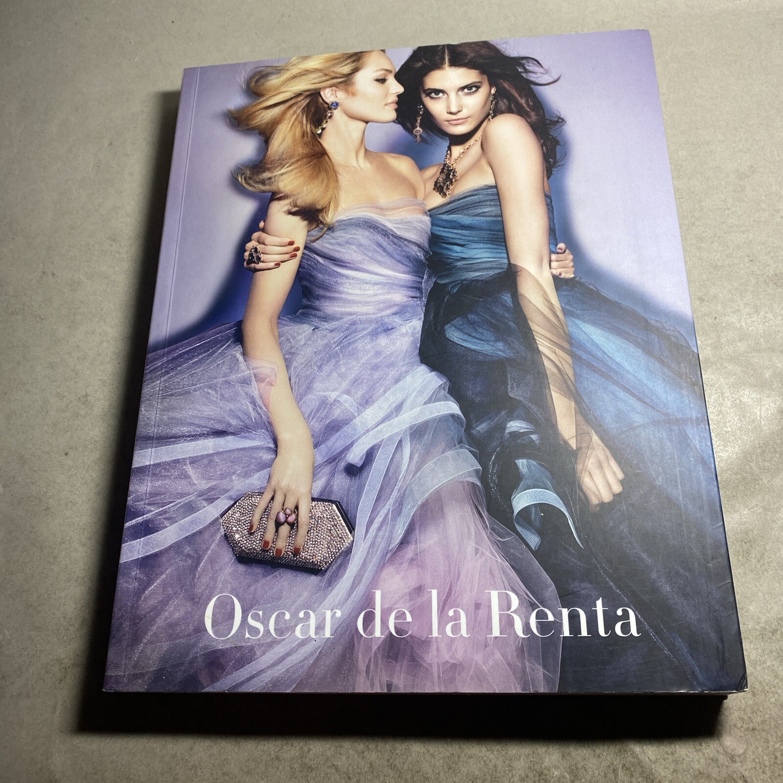 Oscar de la Renta, Retrospective – Jennifer Park & Molly Sorkin / ALS