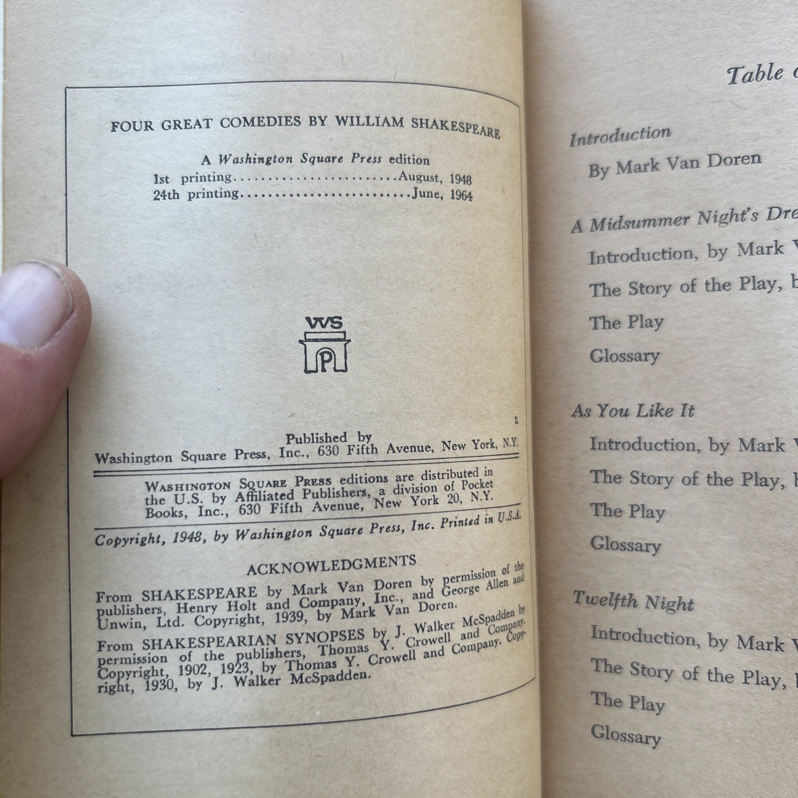 Four Comedies William Shakespeare published by Washington Square Press 1964 VG