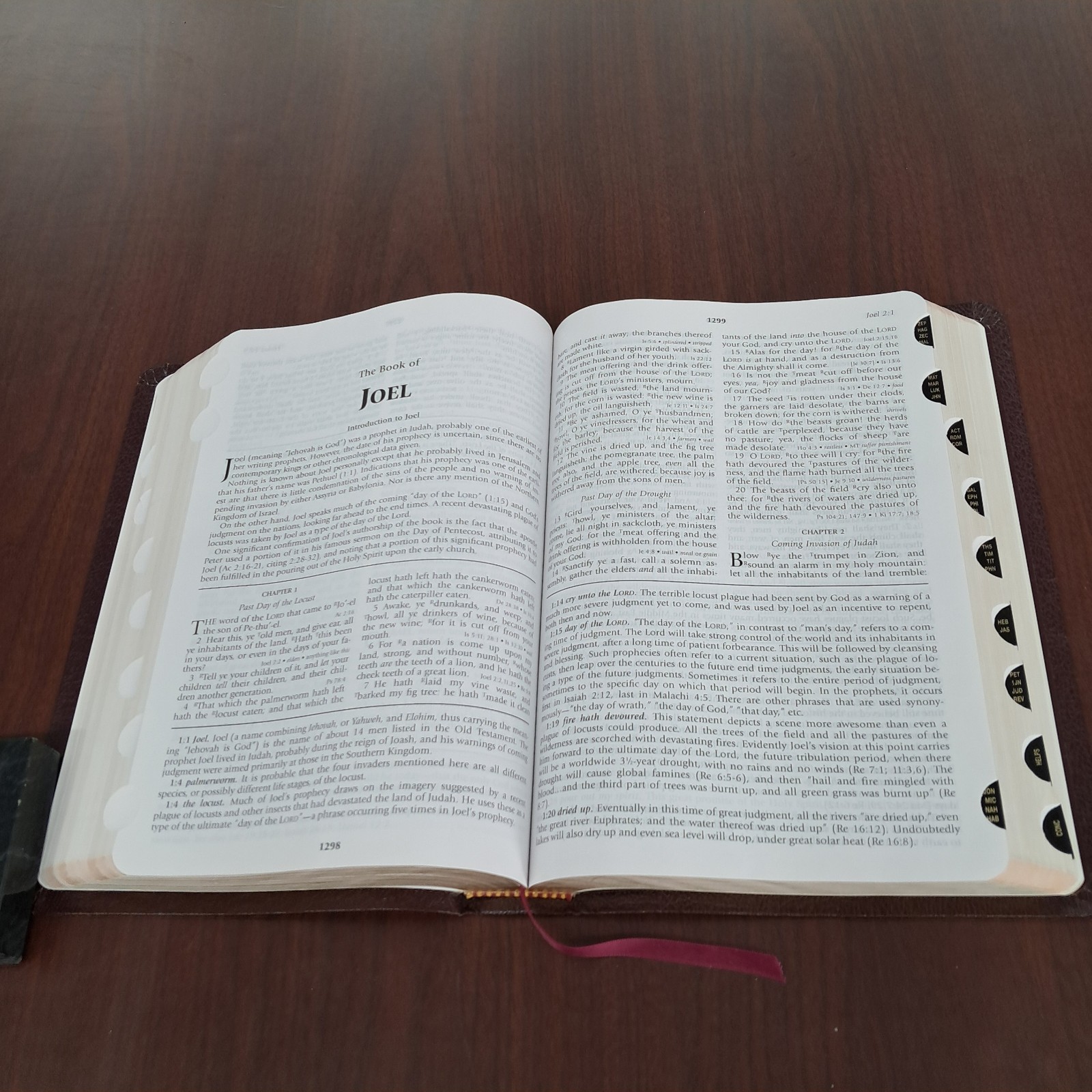 THE NEW DEFENDERS STUDY BIBLE WORLD 2006 HENRY MORRIS RED LTR LEATHER BOUND KJV