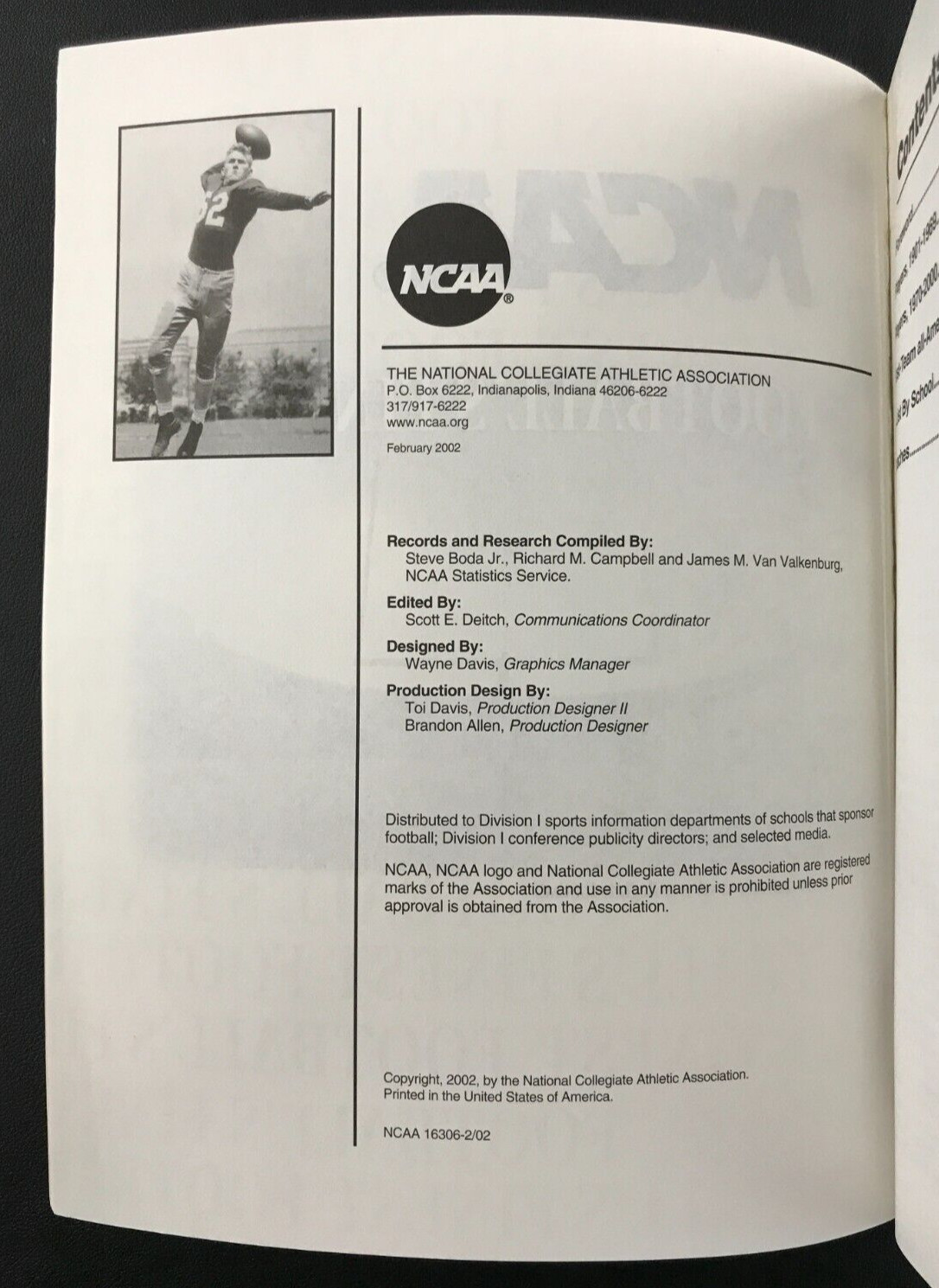 2002 “NCAA Football’s Finest” Paperback Book 211 PAGES Players & Coaches NICE!
