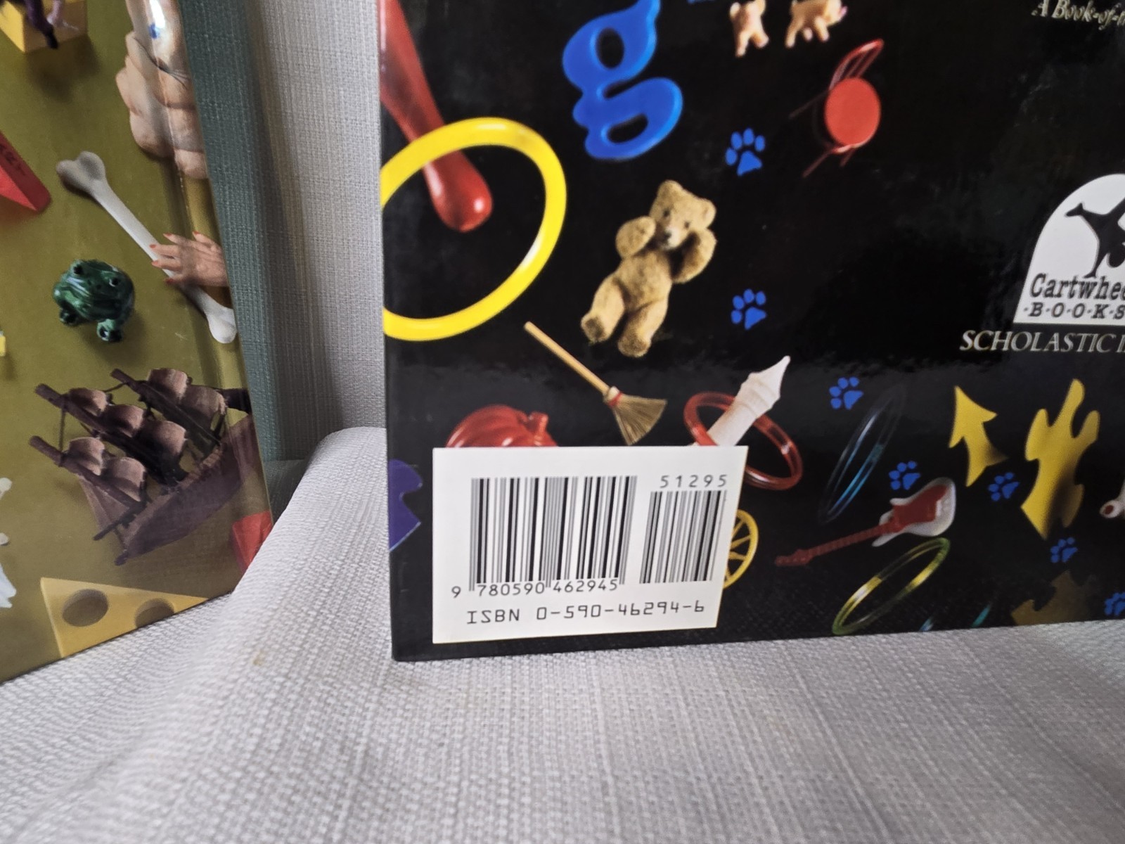 I Spy Books 90s Scholastic Gold Challenger And Mystery LOT Of 2