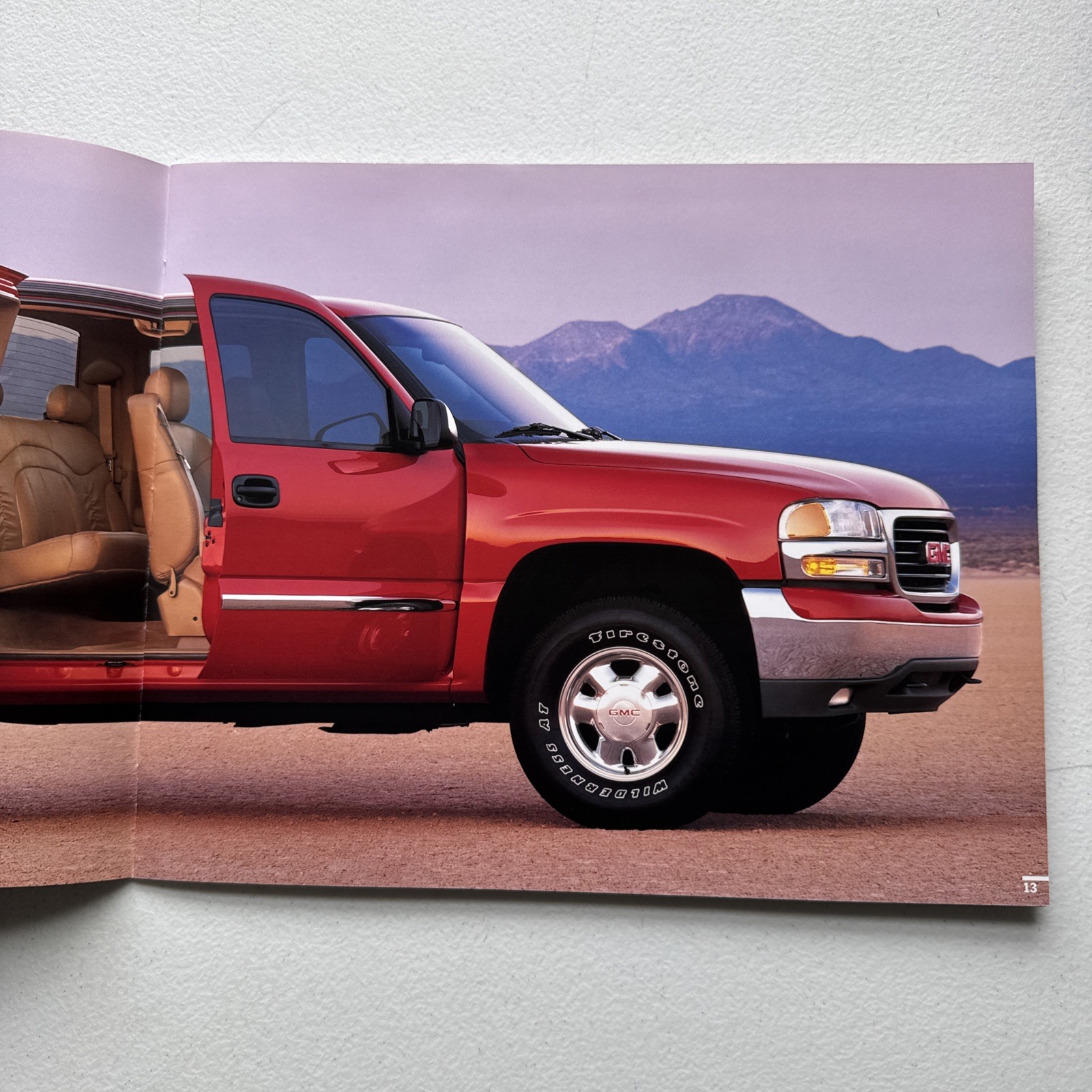 Vintage 2000 GMC Sierra Sales Dealer Brochure Catalog