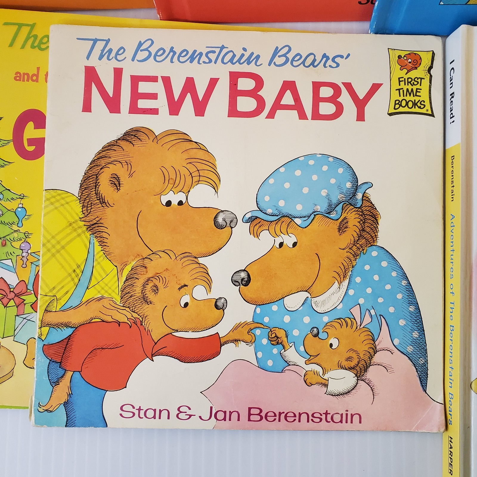 Lot of 17 Berenstain Bears Books by Stan and Jan Berenstain ~ Chapter & Picture