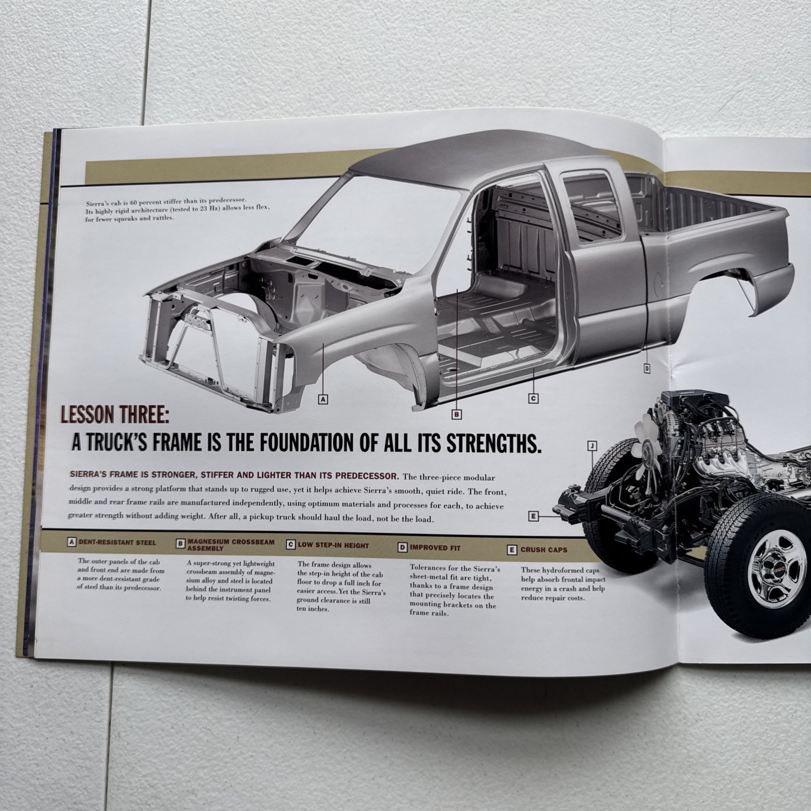 Vintage 2000 GMC Sierra Sales Dealer Brochure Catalog