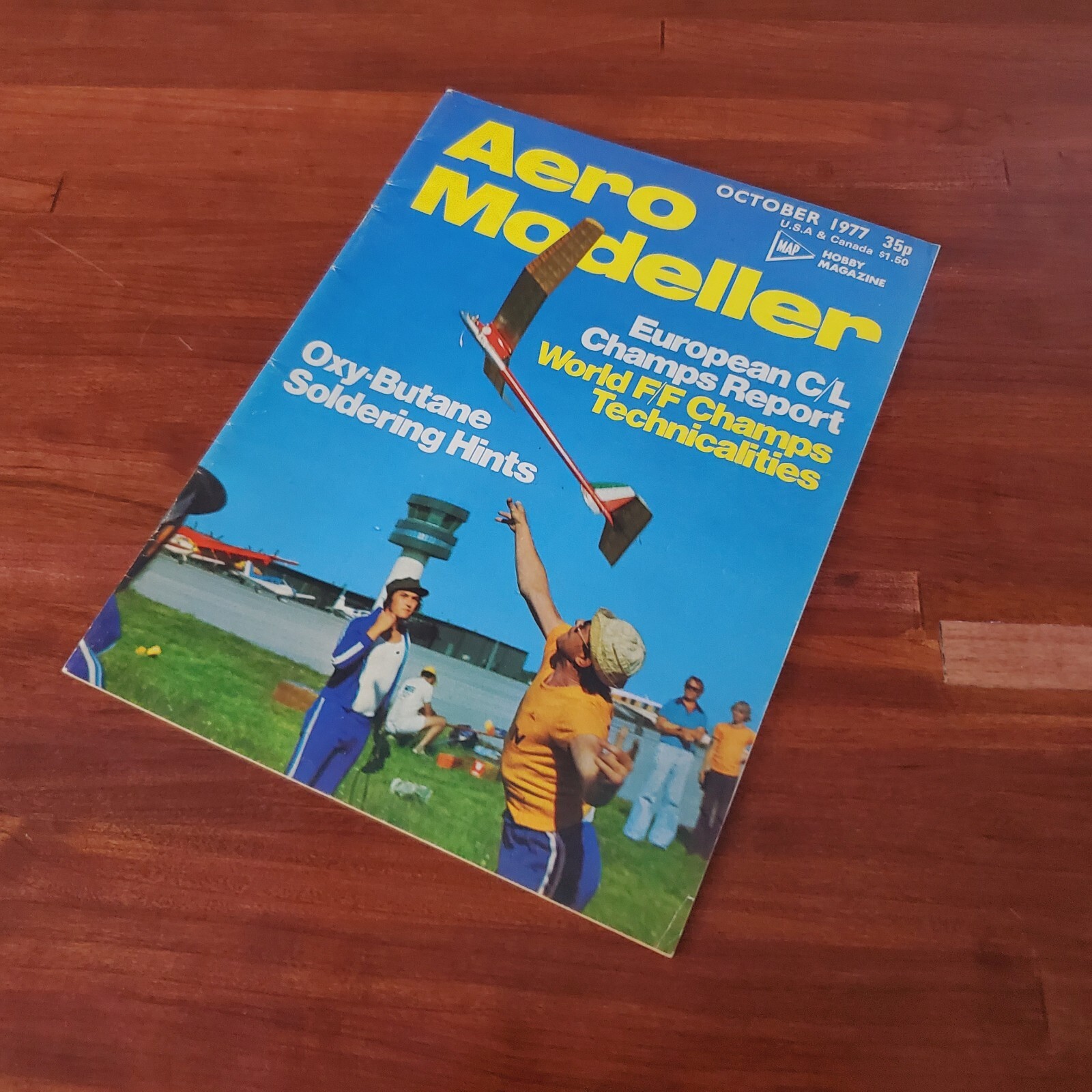 1977 OCTOBER – AERO MODELLER OXY-BUTANE SOLDERING HINTS VINTAGE MAGAZINE