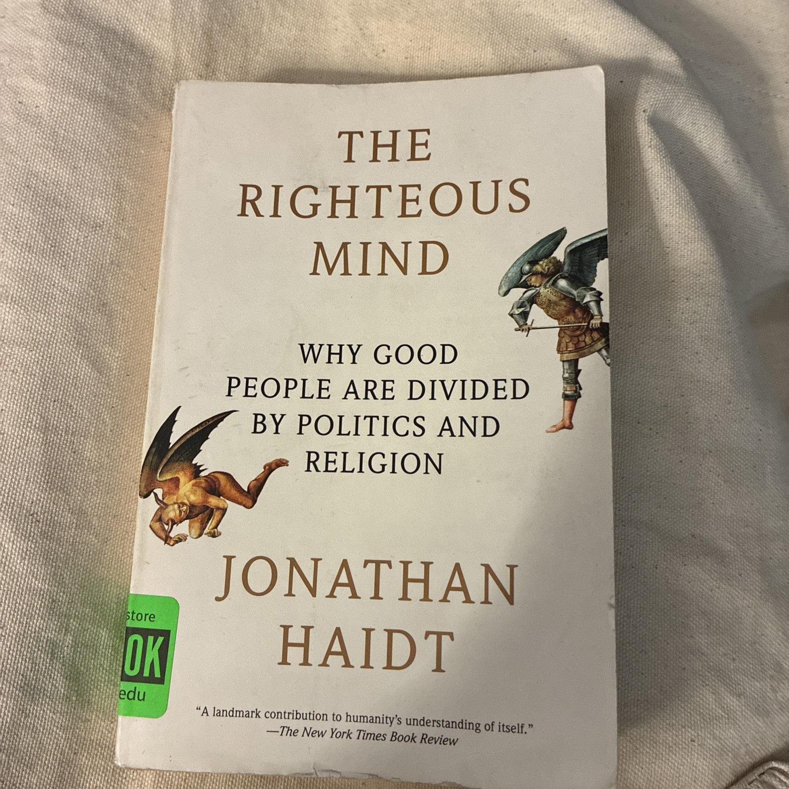 The Righteous Mind by Jonathan Haidt Paperback Politics Religion Morality