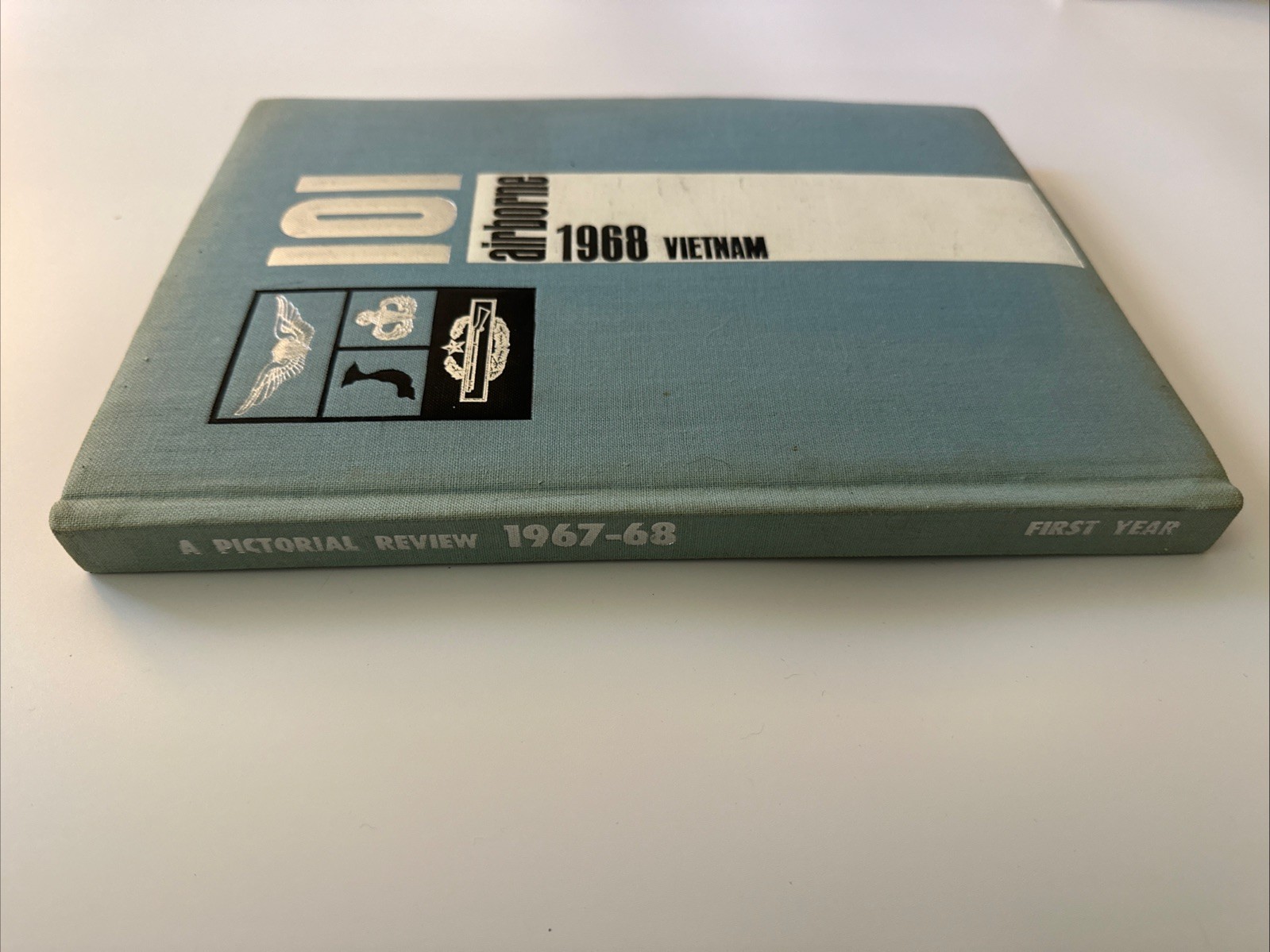Vietnam War US Army Yearbook for the 101st Airborne Division in Vietnam 1968