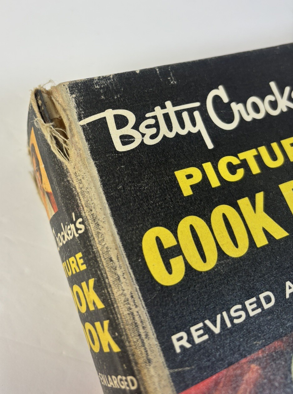 Betty Crocker’s Picture 5-Ring BINDER Cook Book Revised & Enlarged 1956 USA