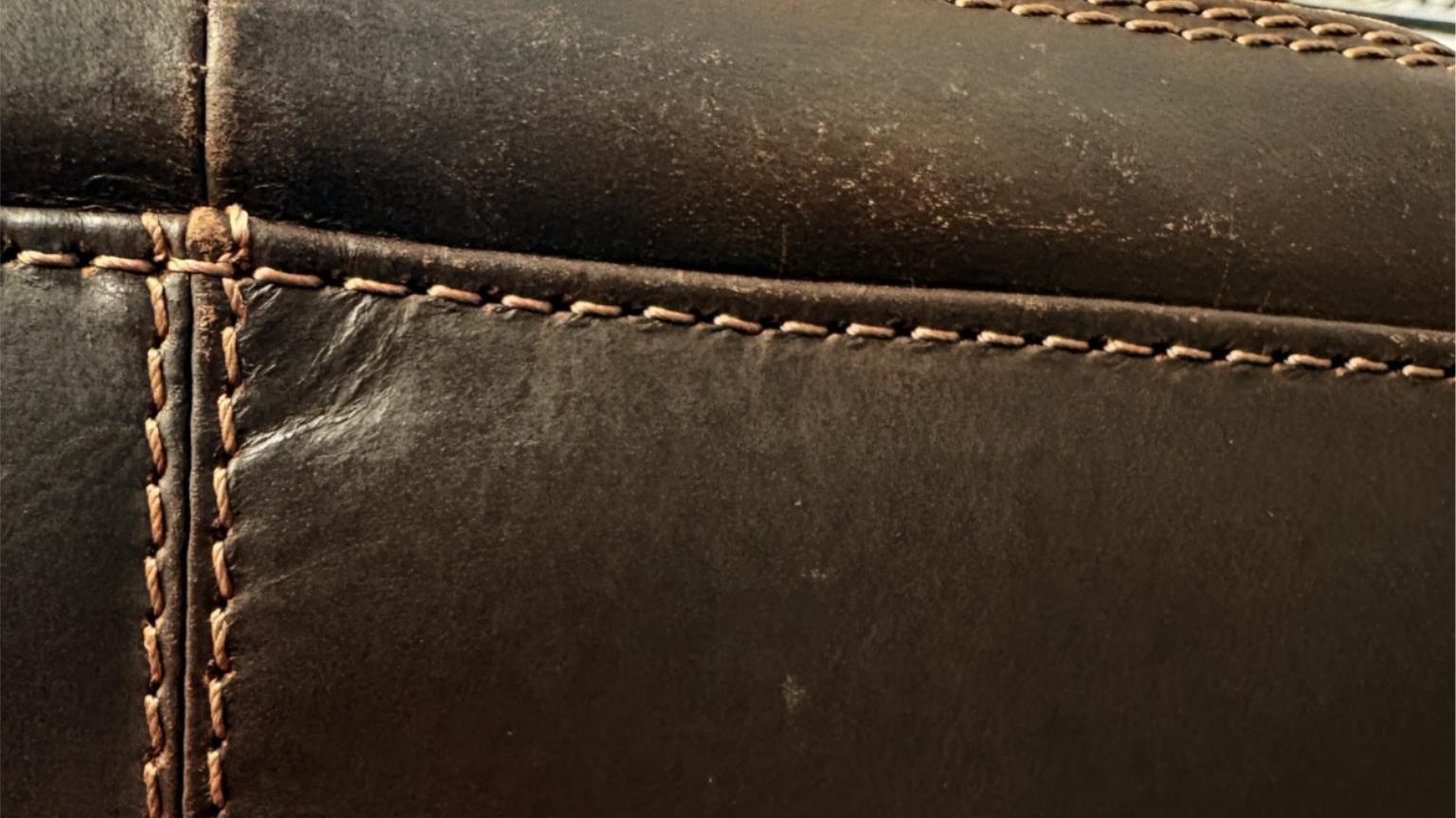 Hunter & Scribe Unisex Solid Buffalo Leather Bible Cover NC3 Dark Brown Large