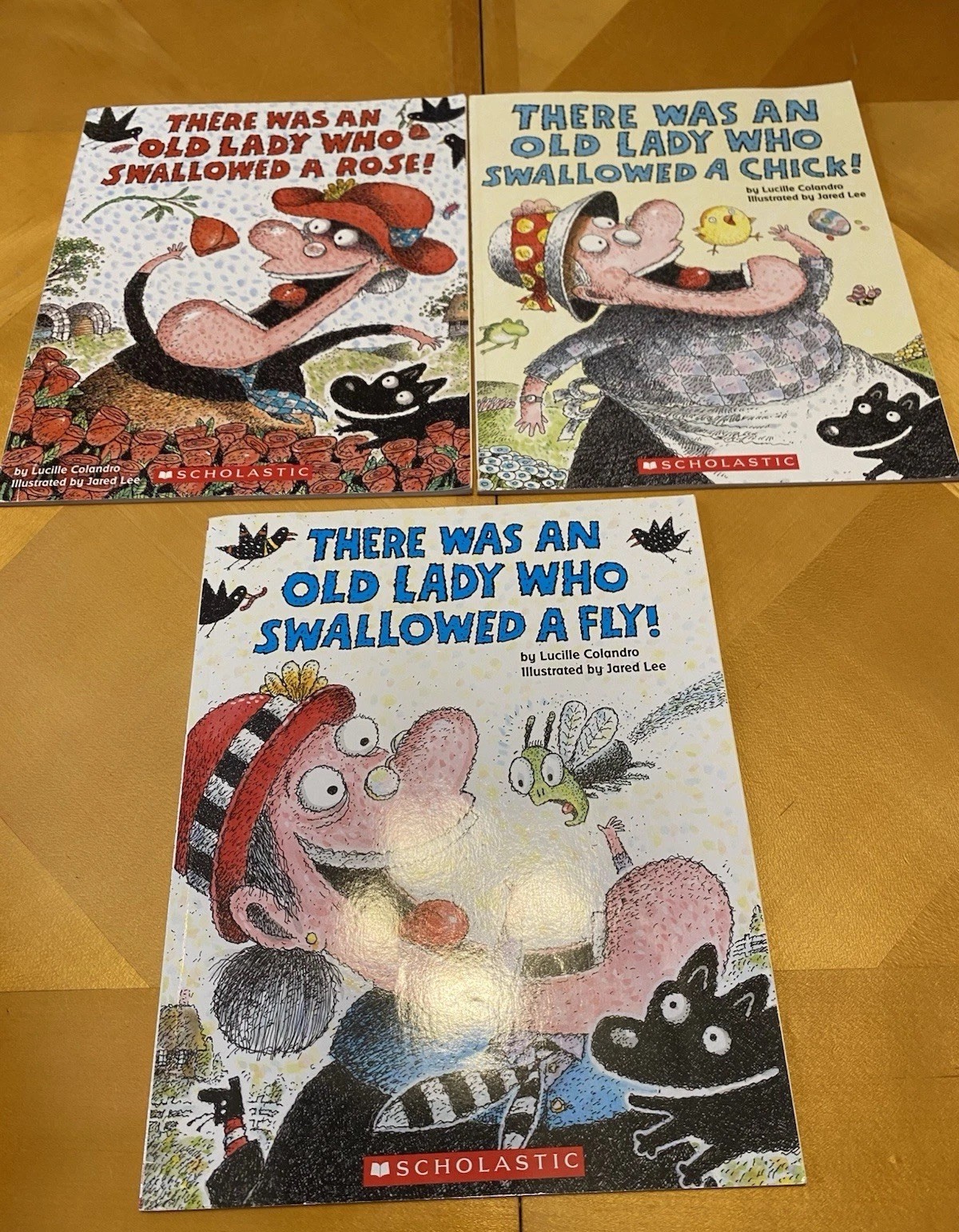 Scholastic Inc. There Was An Old Lady Who Swallowed … 7 Books